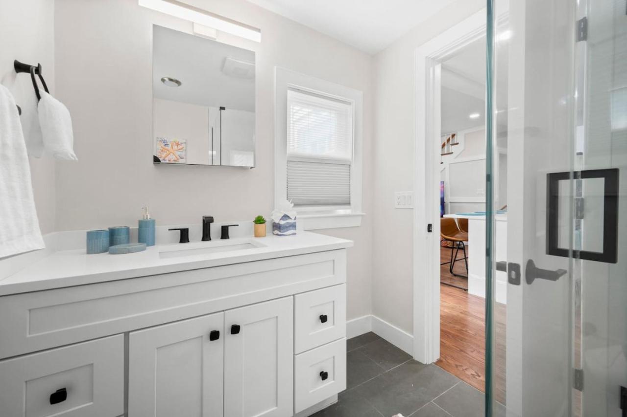 Luxe 3bd 2ba Close To Downtown W Free Parking Holiday home