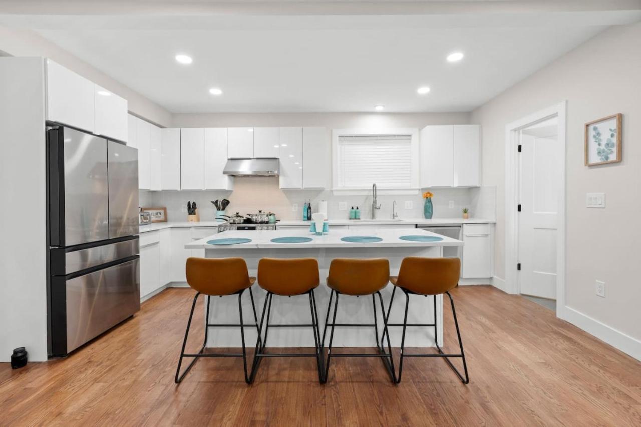 Luxe 3bd 2ba Close To Downtown W Free Parking Holiday home *