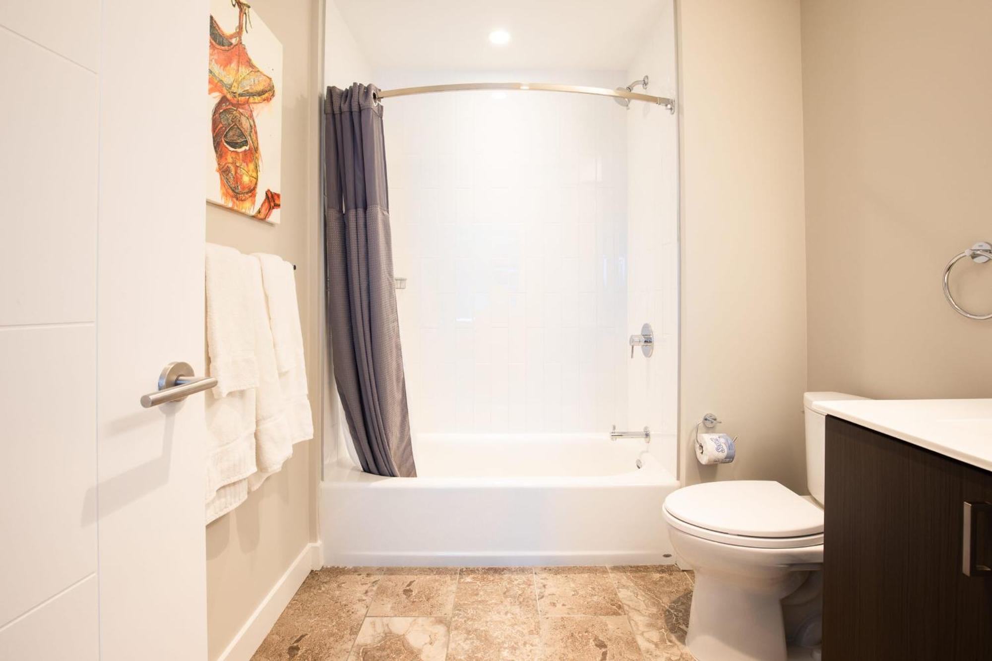 Luxury With Balcony In Seaport - Via-1524 Boston