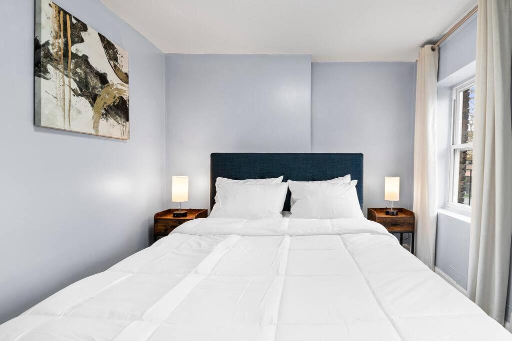 Luxe And Spacious 3bd 2ba W Free Parking Apartment *