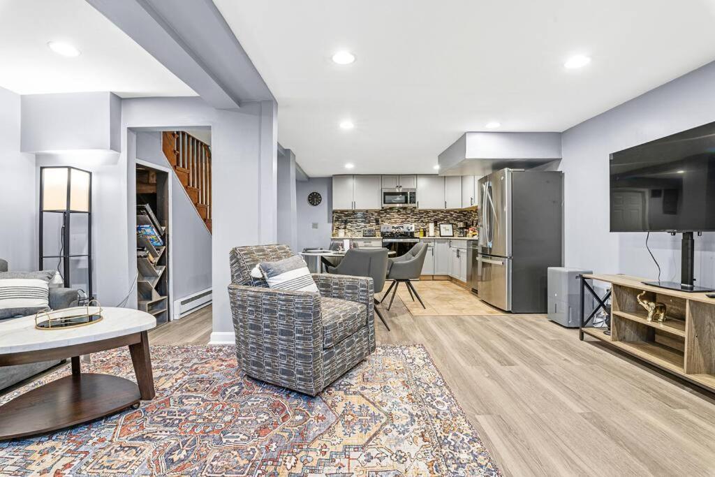 Apartment Luxe And Spacious 3bd 2ba W Free Parking