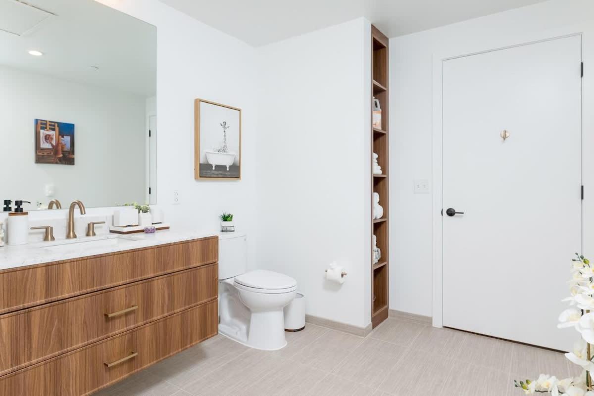 Back-bay Penthouse Downtown & Parking & Gym Boston