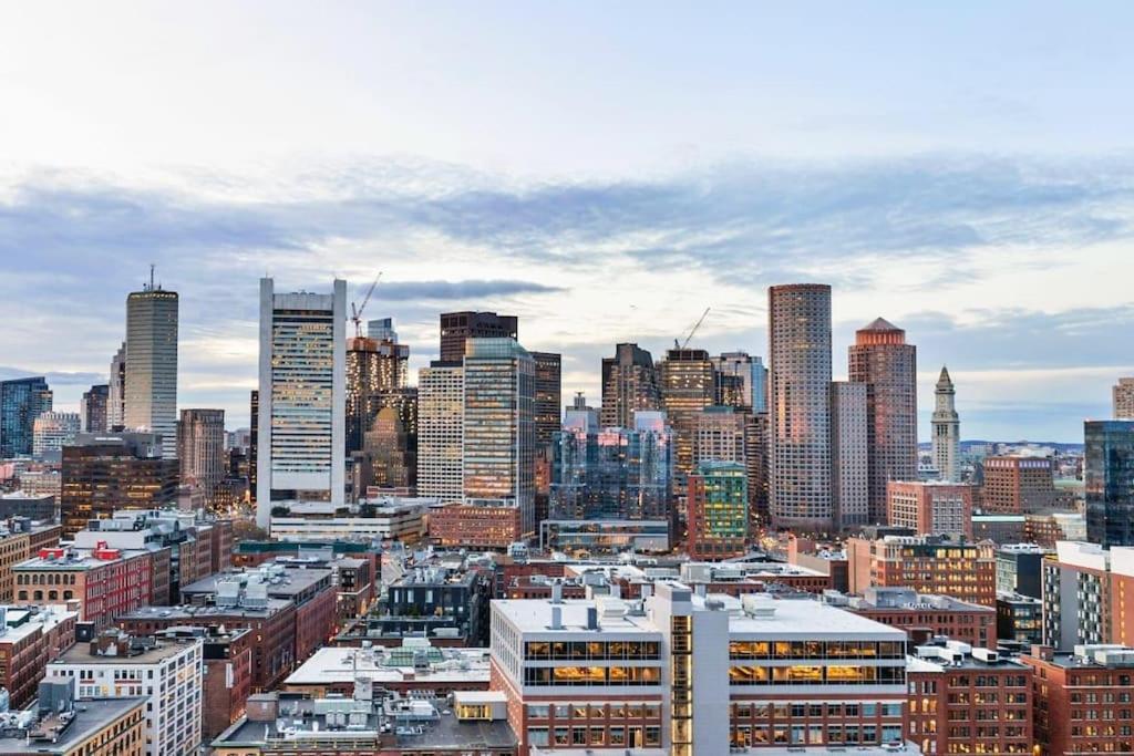 High-end 2br 2ba Unit In Seaport Apartment Boston