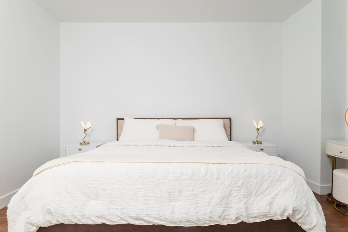 Back-bay 2br W Roof Gym Parking * Boston