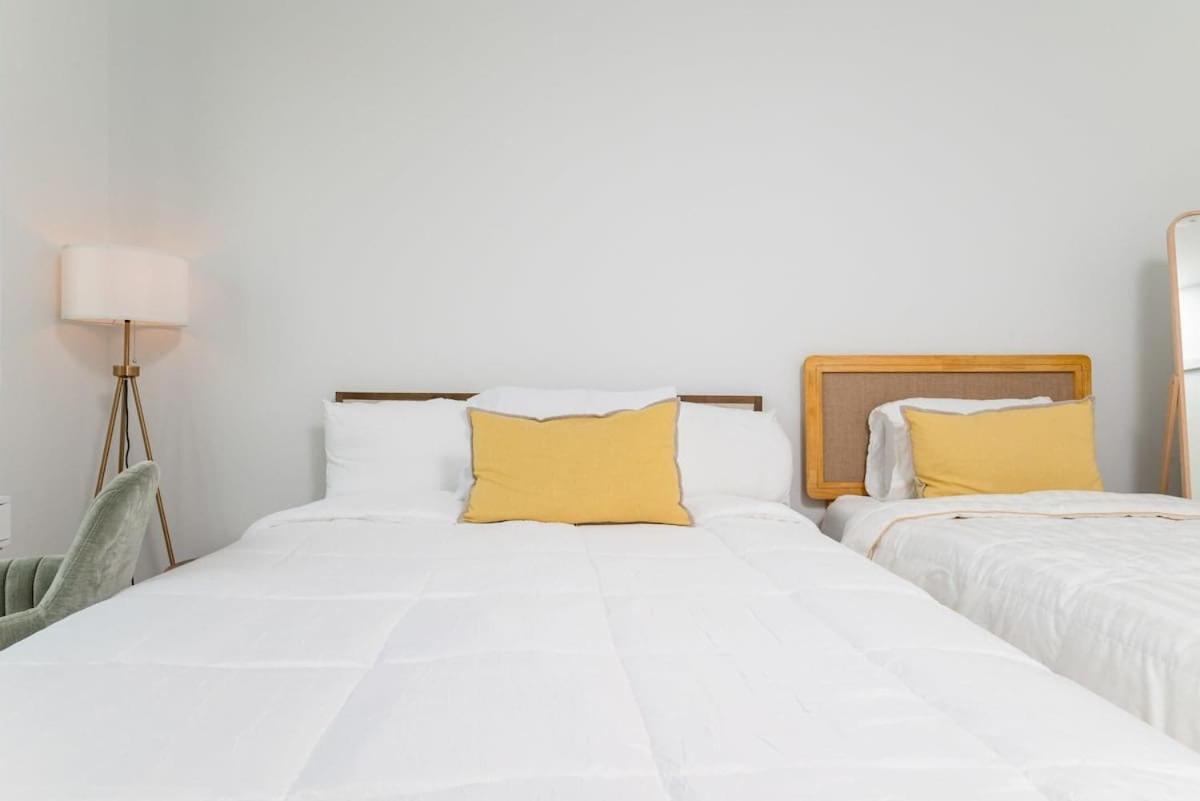 Back-bay 2br W Roof Gym Parking Boston