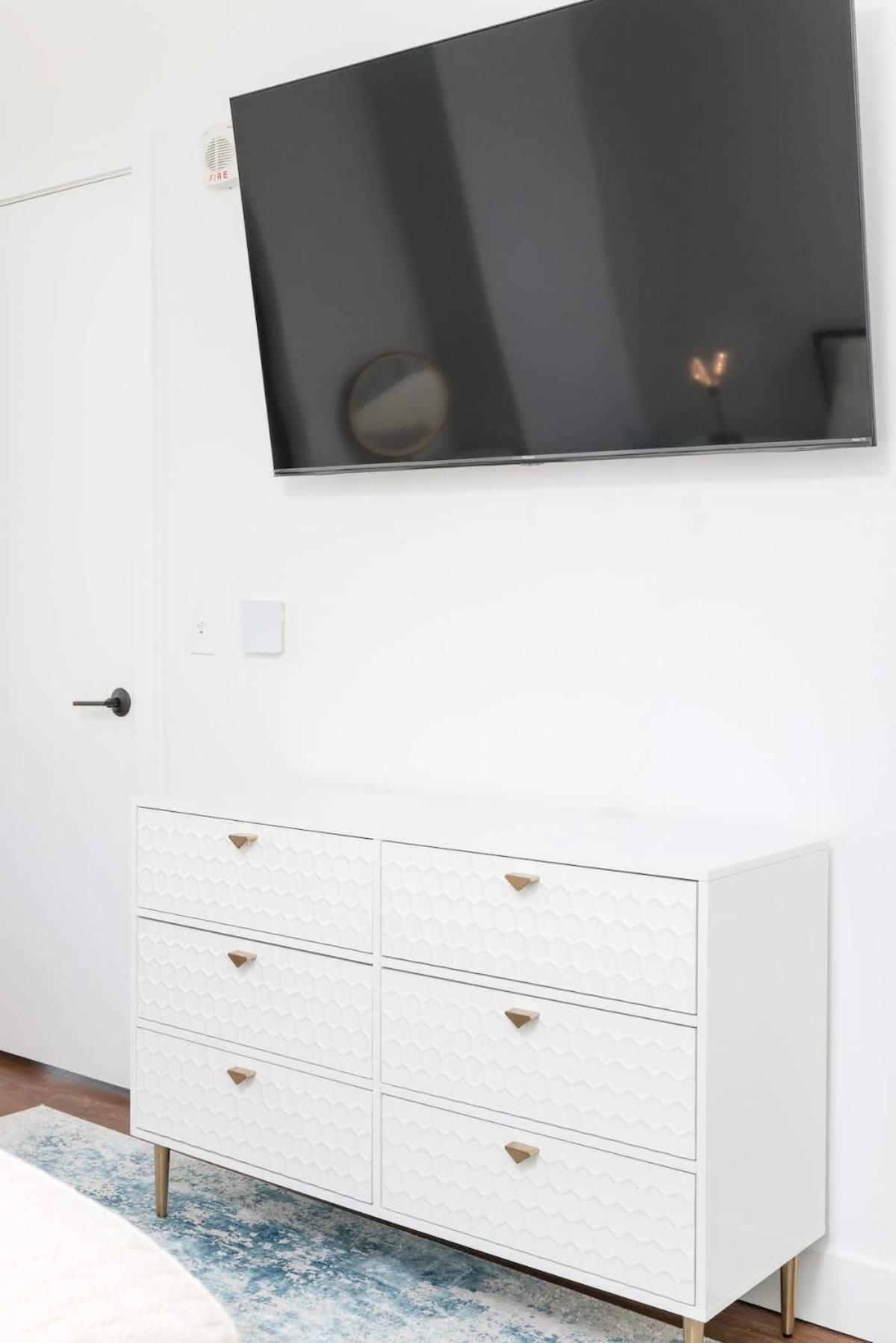 Back-bay 2br W Roof Gym Parking Apartment *