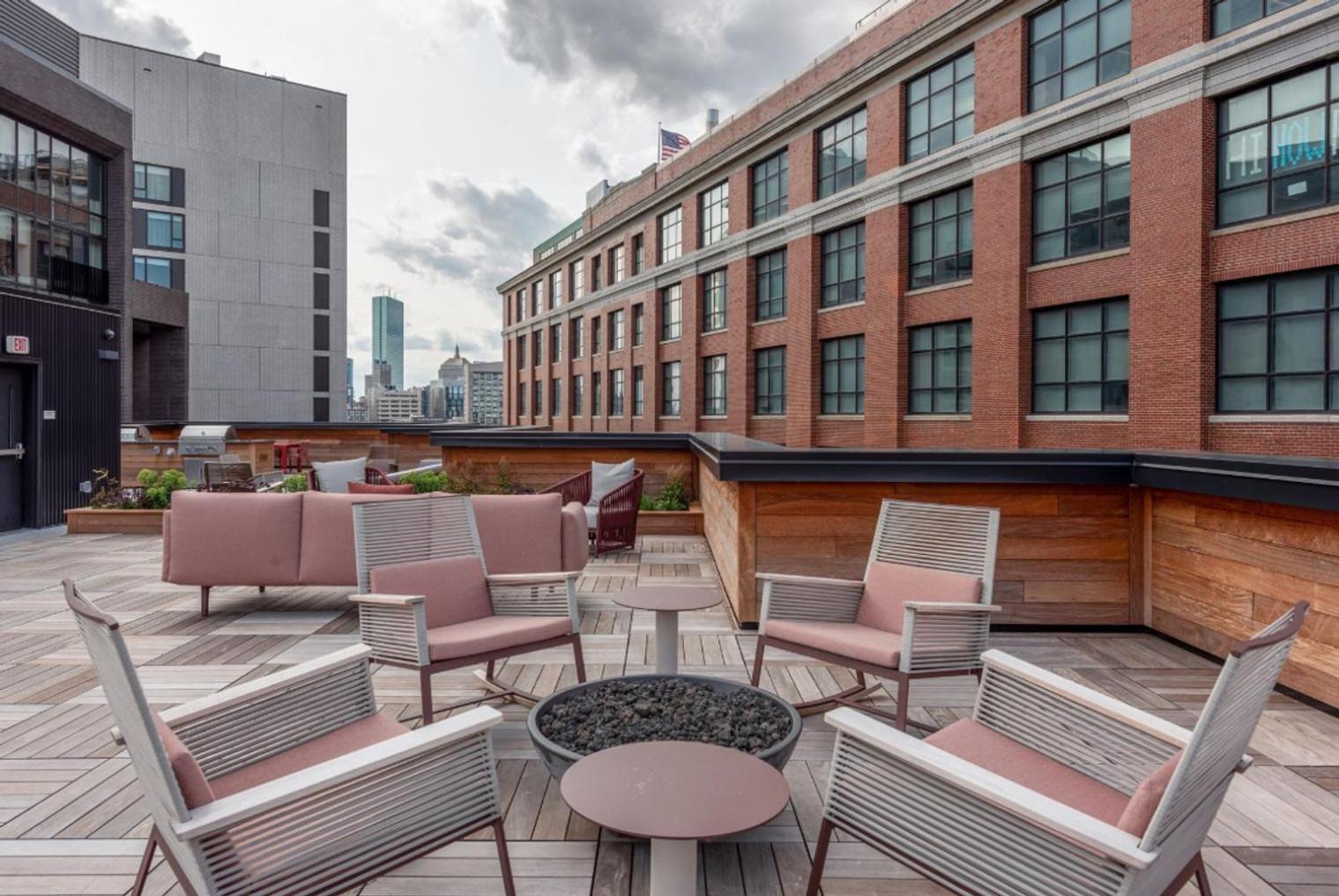 South 3br W Building Wd Nr Seaport Bos-916 *