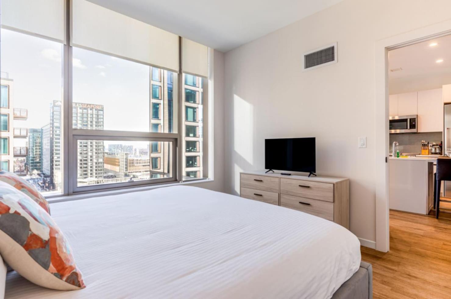 Seaport With Views - Alx-1512