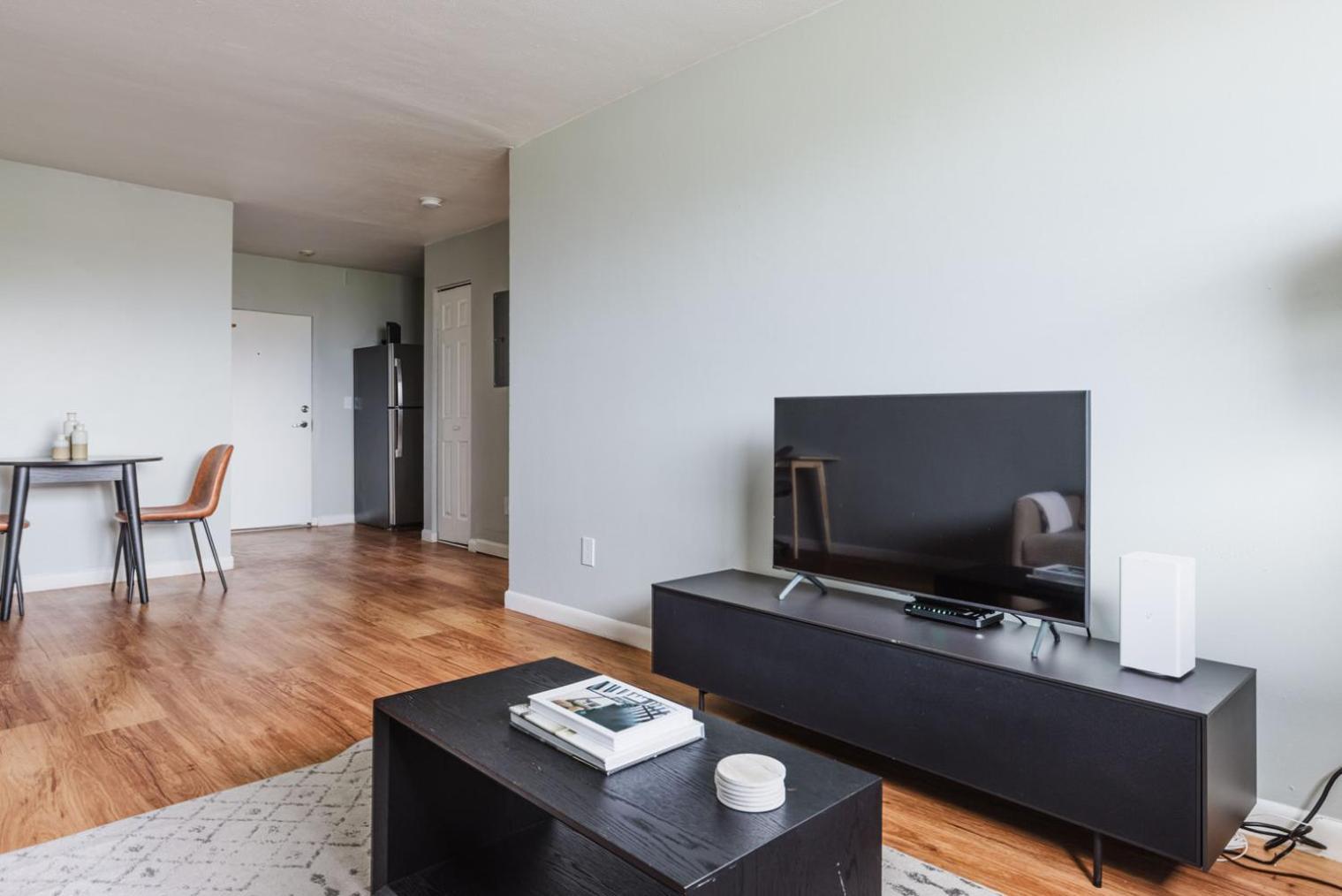 Blueground Longwood 2bd Bos-1111