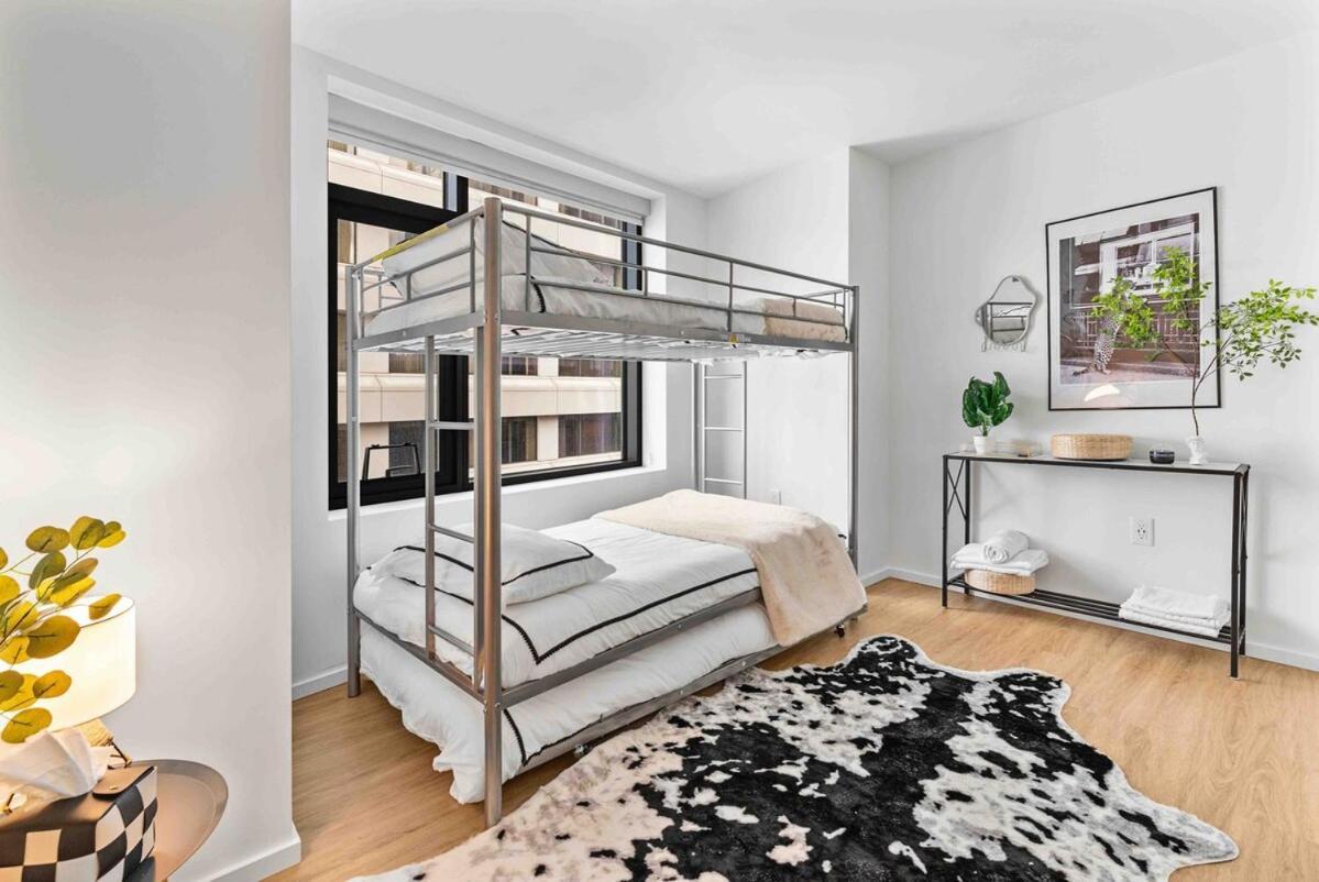 Lux 2bed2bath Apartment *