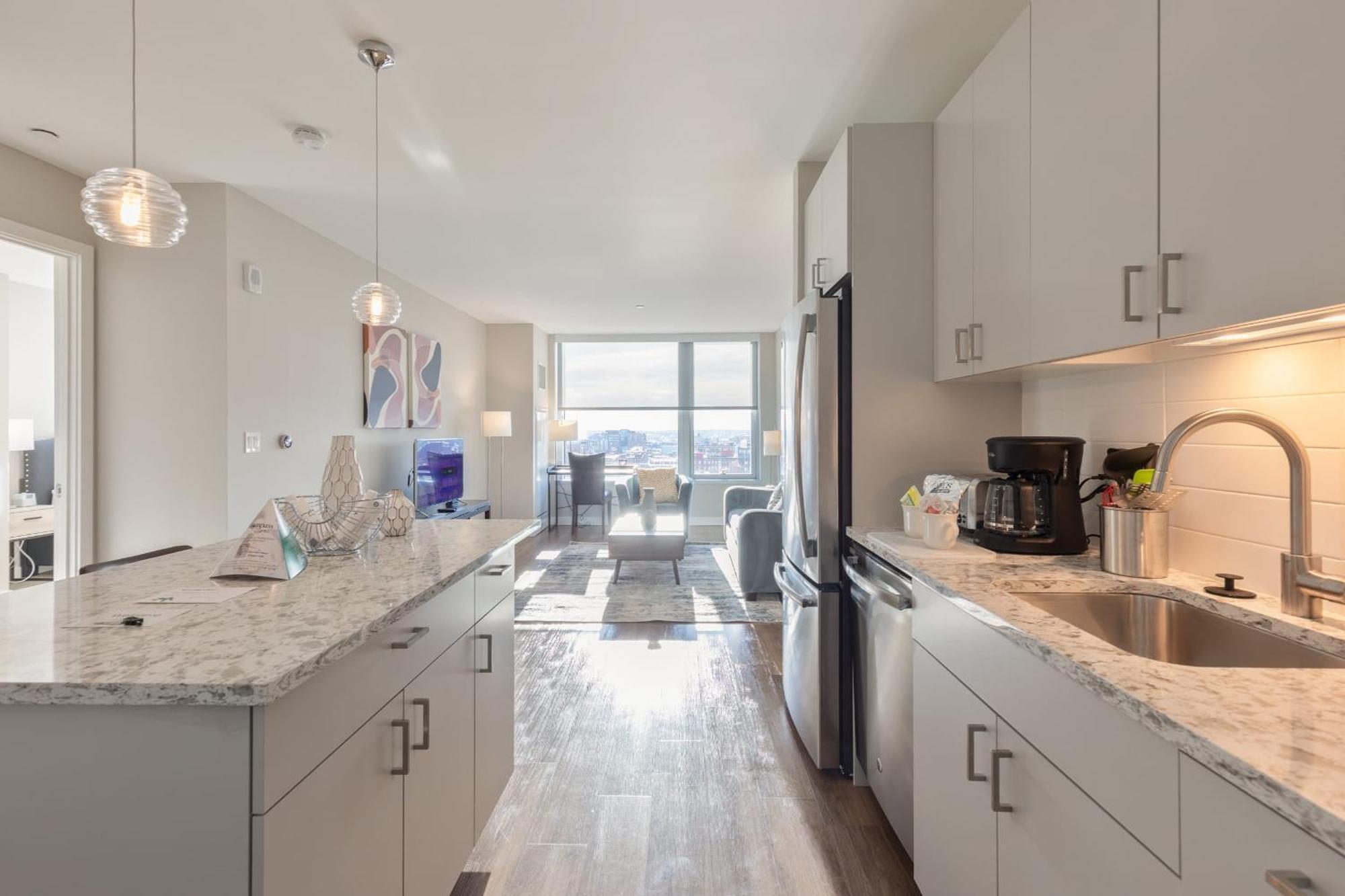 Luxury Downtown Seaport - Via-1205