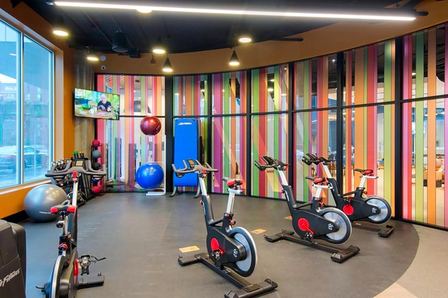 E Cambridge 2br W Gym Wd Nr Lechmere T Bos-634 Apartment