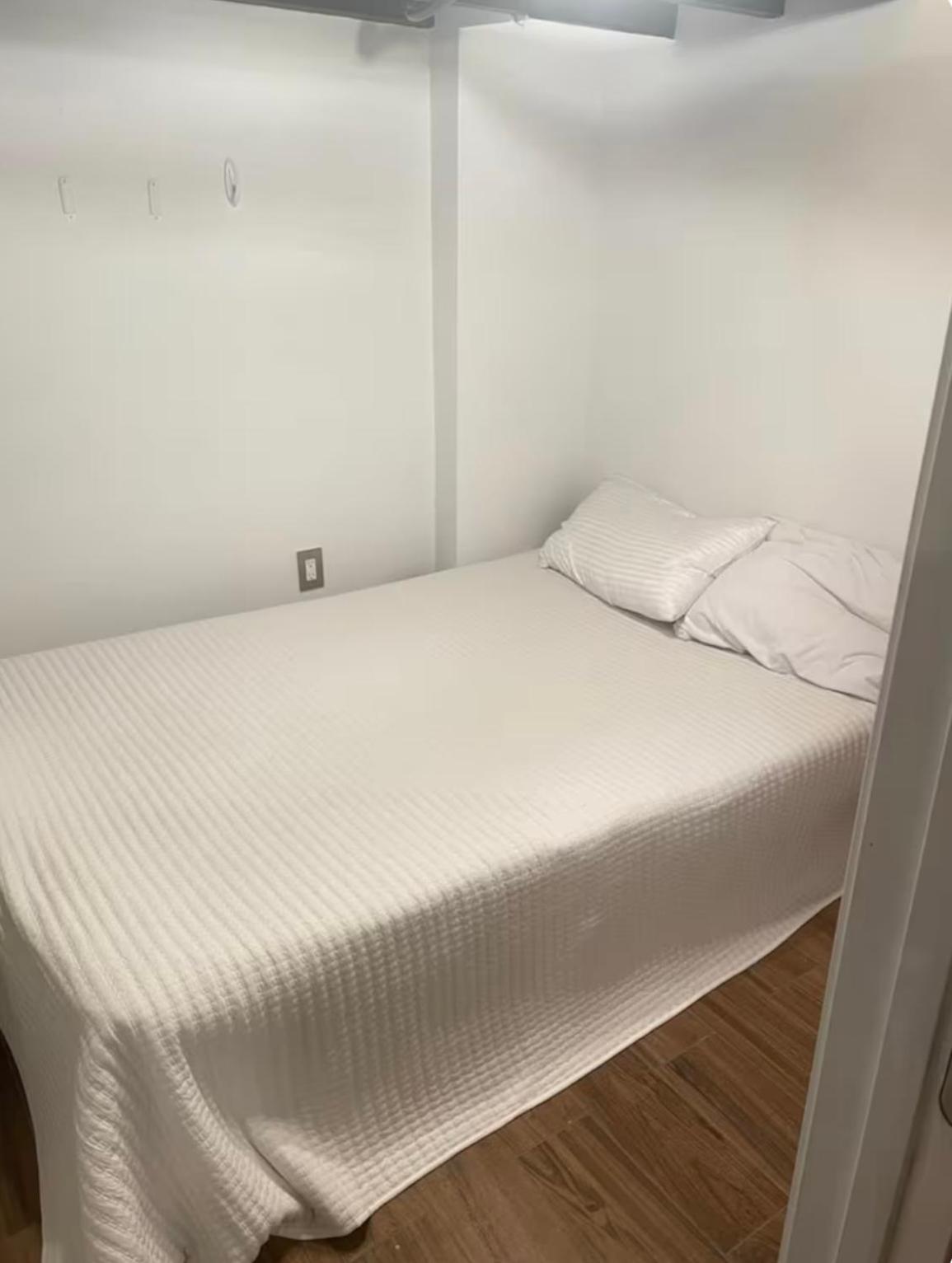 Great One-bedroom In * Boston