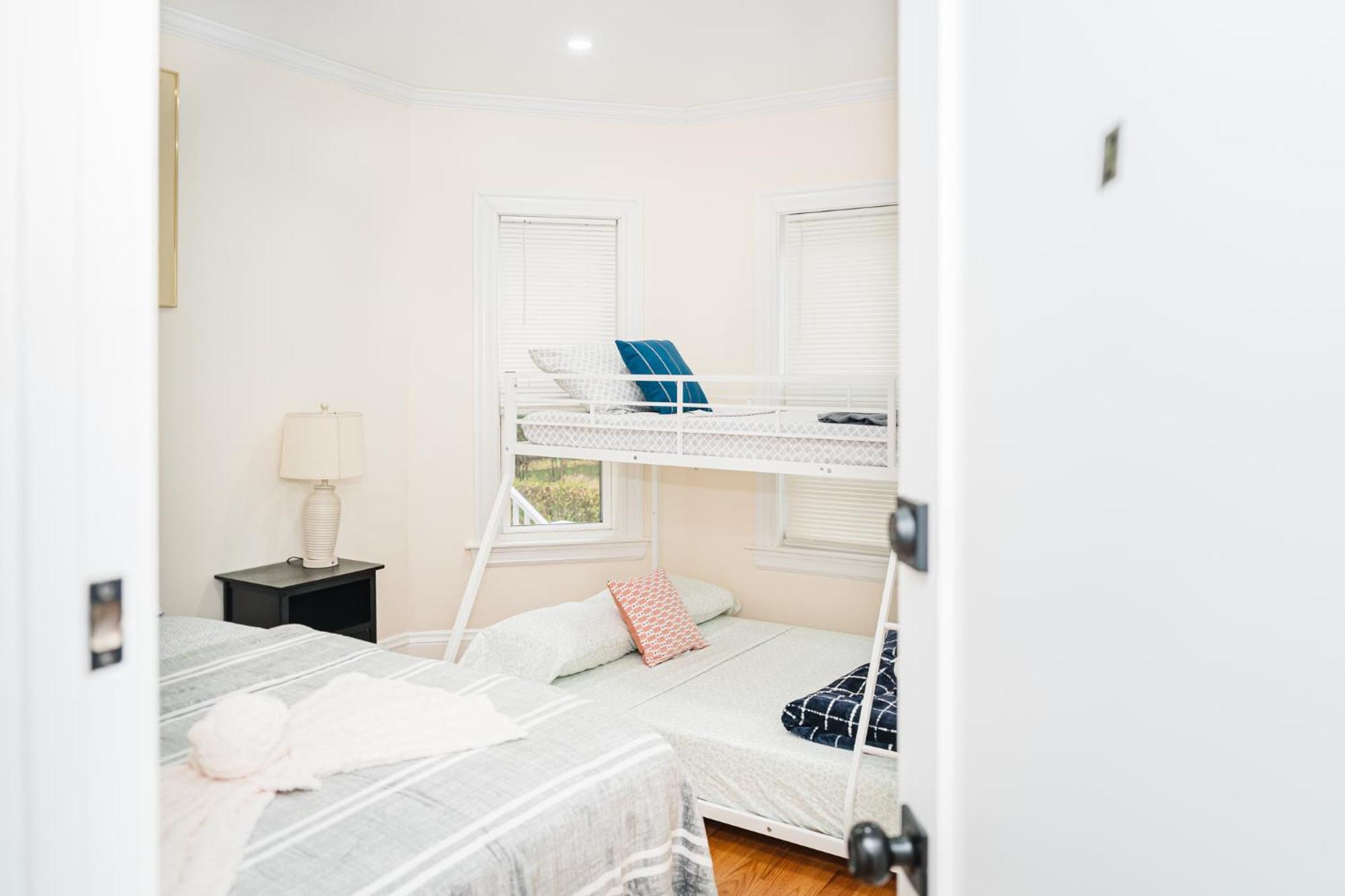 Apartment 76 Carruth - 4br Cozy And Lovely Boston