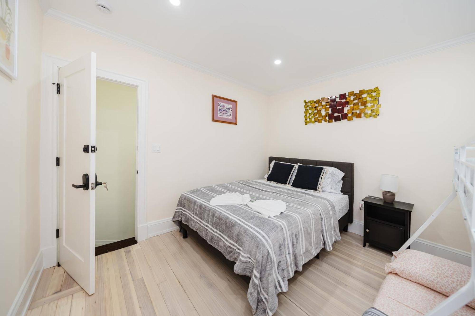 76 Carruth - 4br Cozy And Lovely Apartment