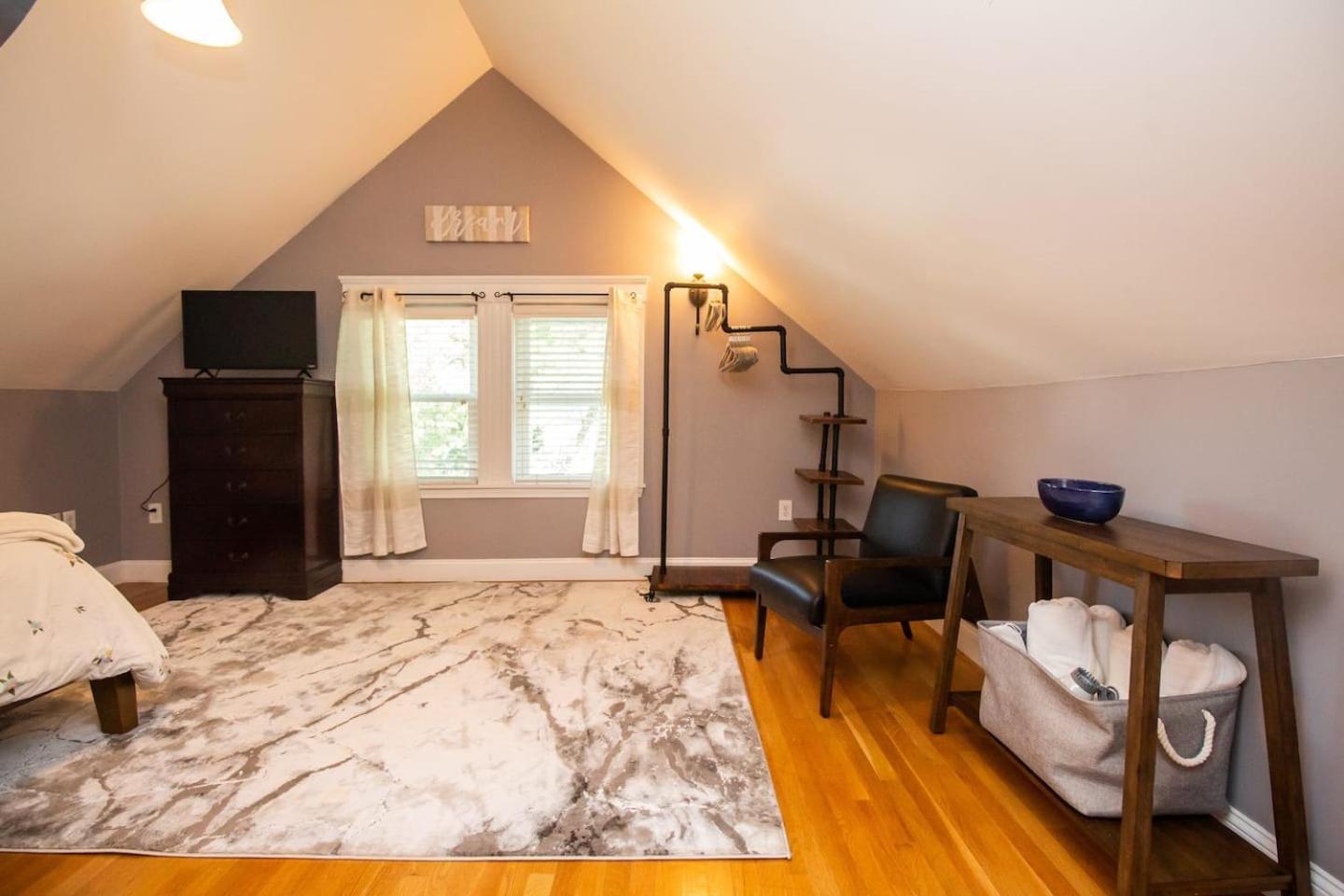 Pristine 1bed In Savin Hill *