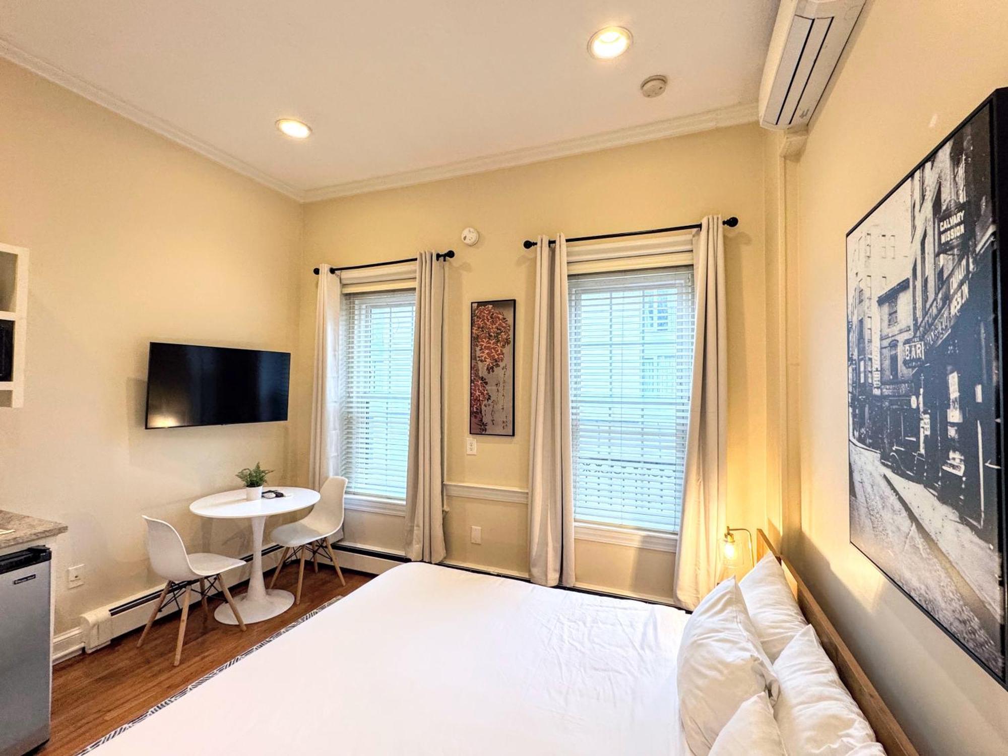 Inn Copley House 2*