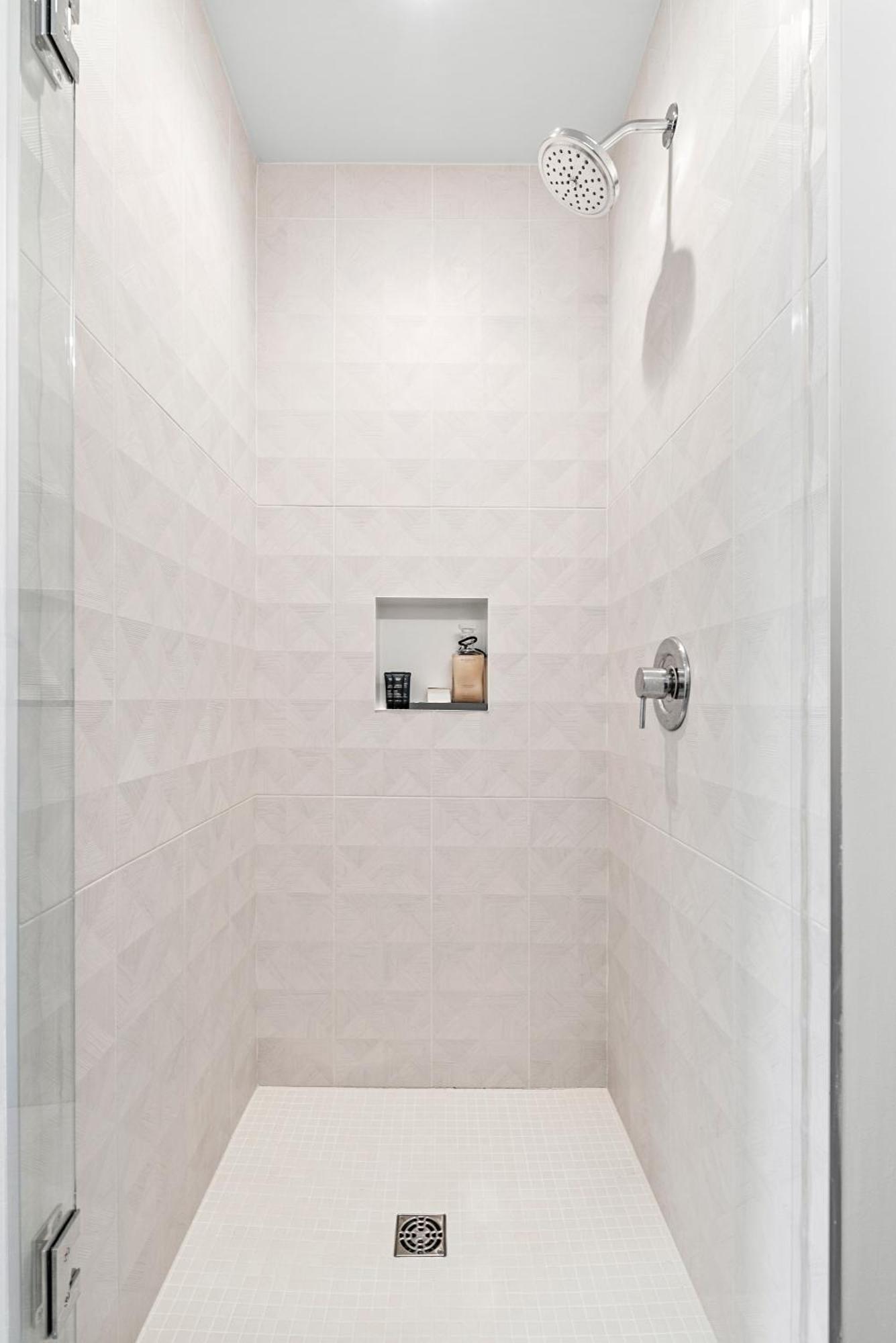 South End Luxury 2 Bedroom Boston