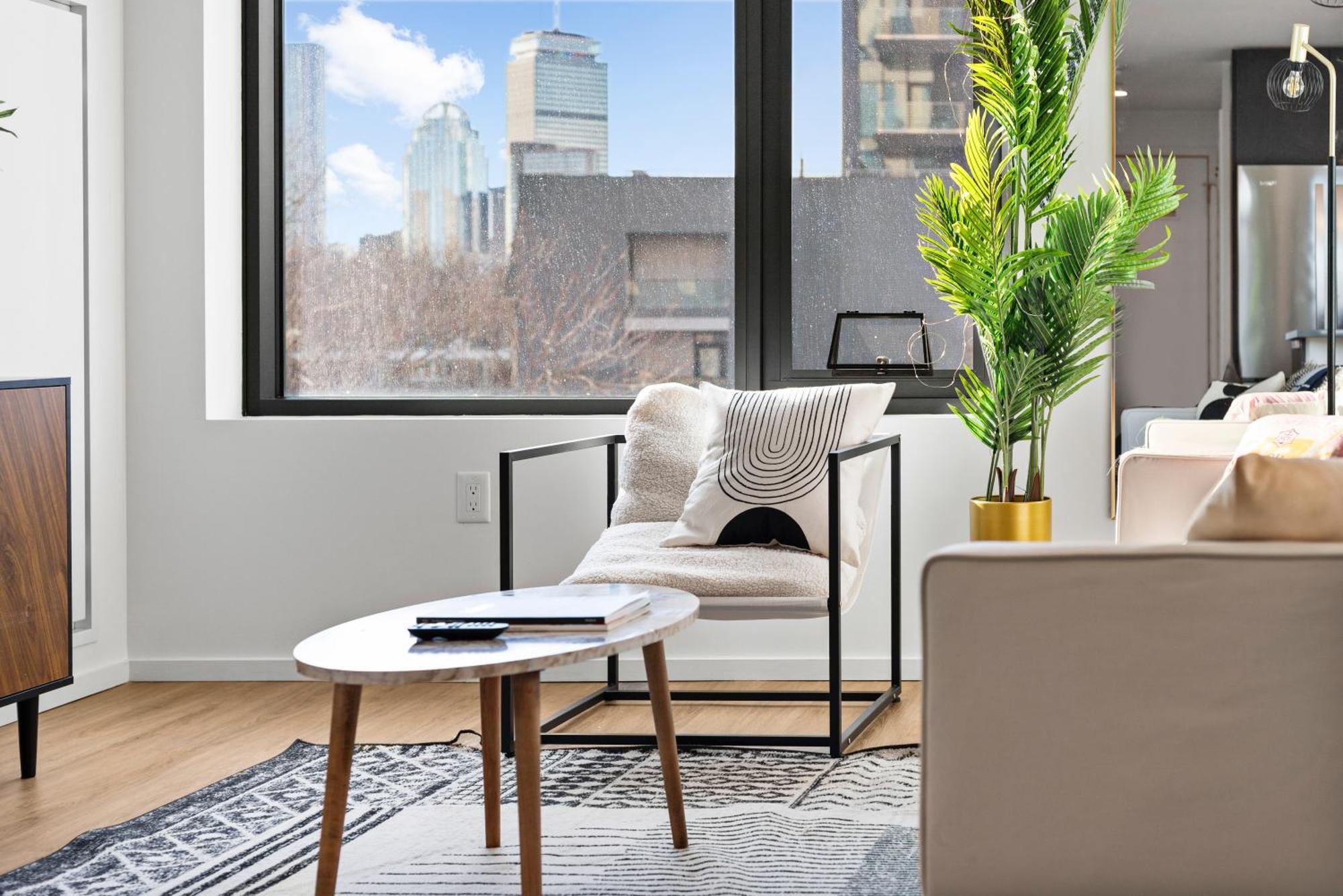 South End Luxury 2 Bedroom Apartment