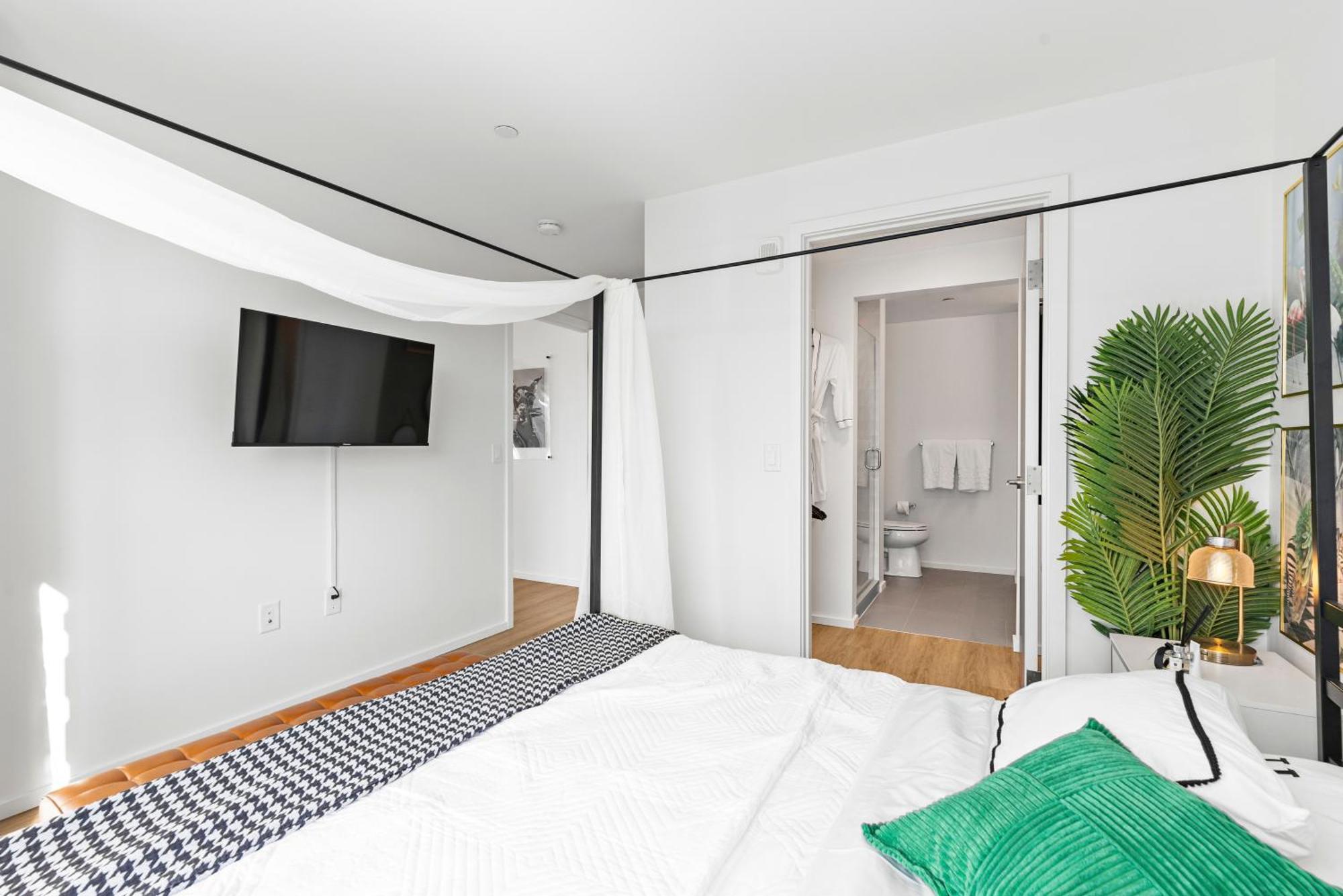 South End Luxury 2 Bedroom Apartment Boston