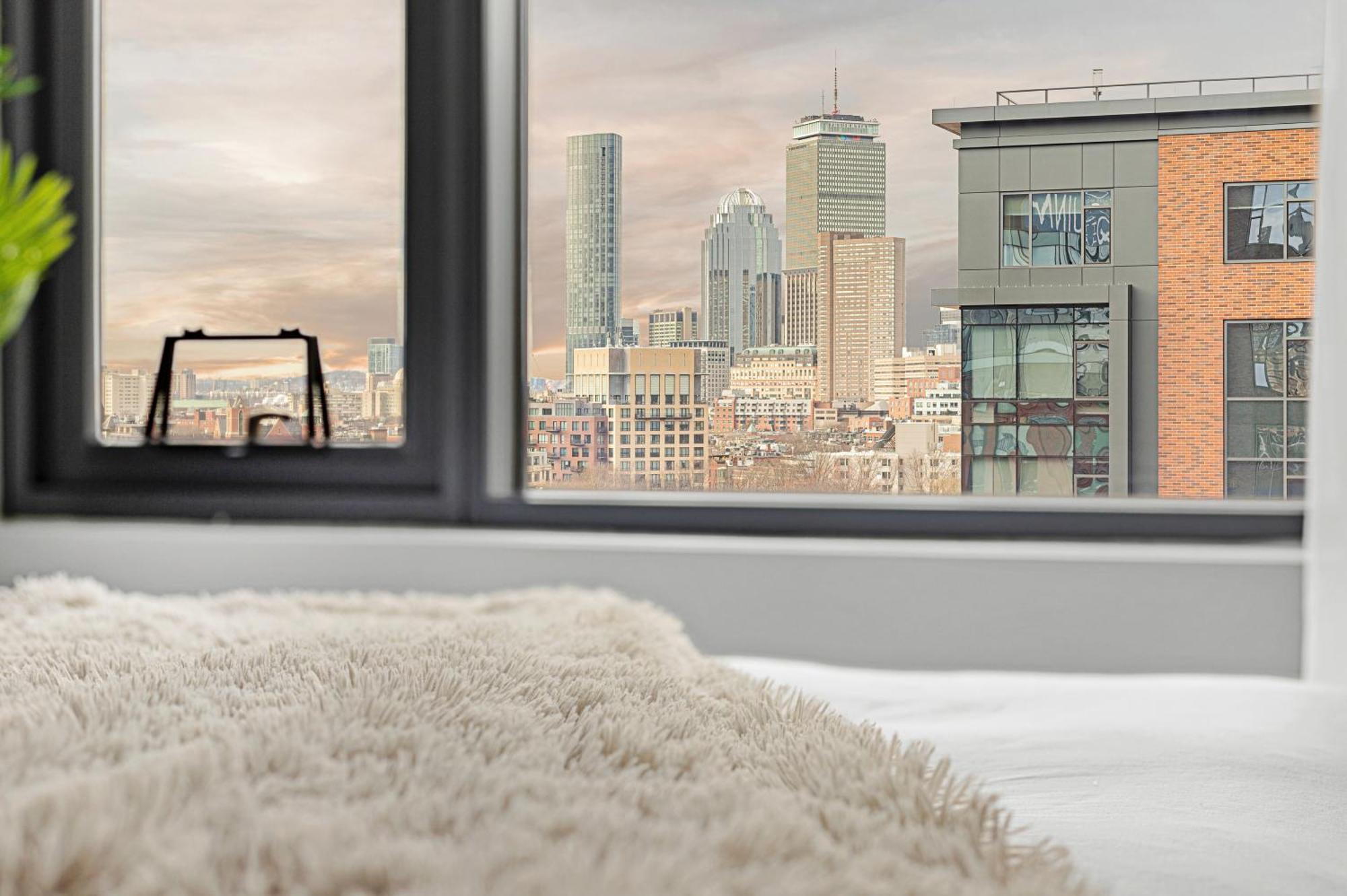 South End Luxury 2 Bedroom Apartment Boston