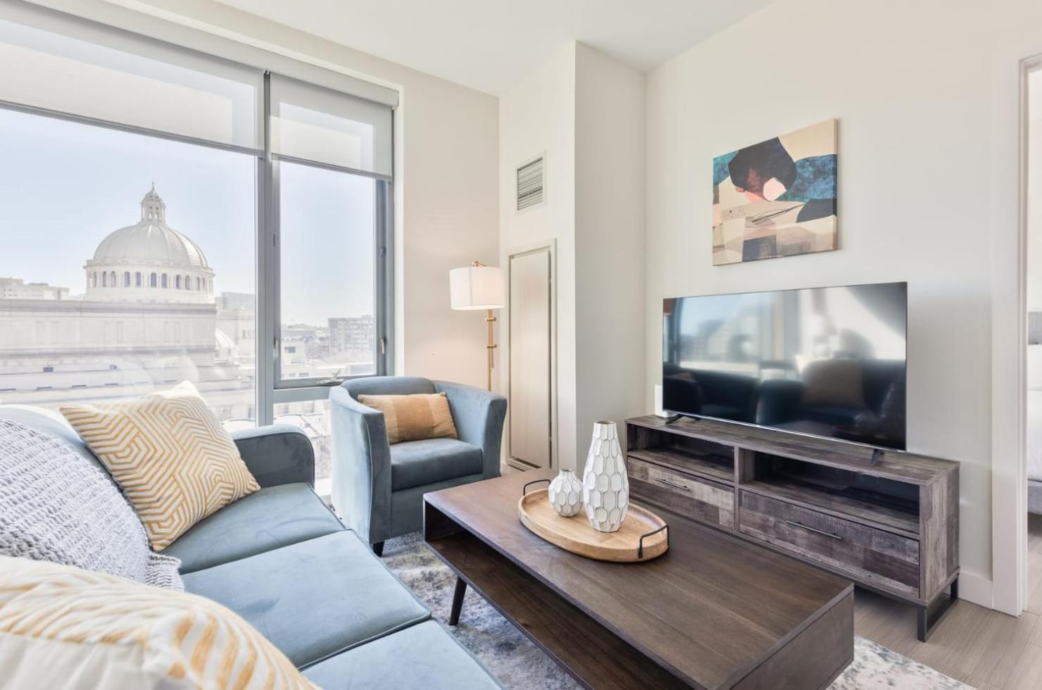 Luxury Near Prudential Center - 30-804