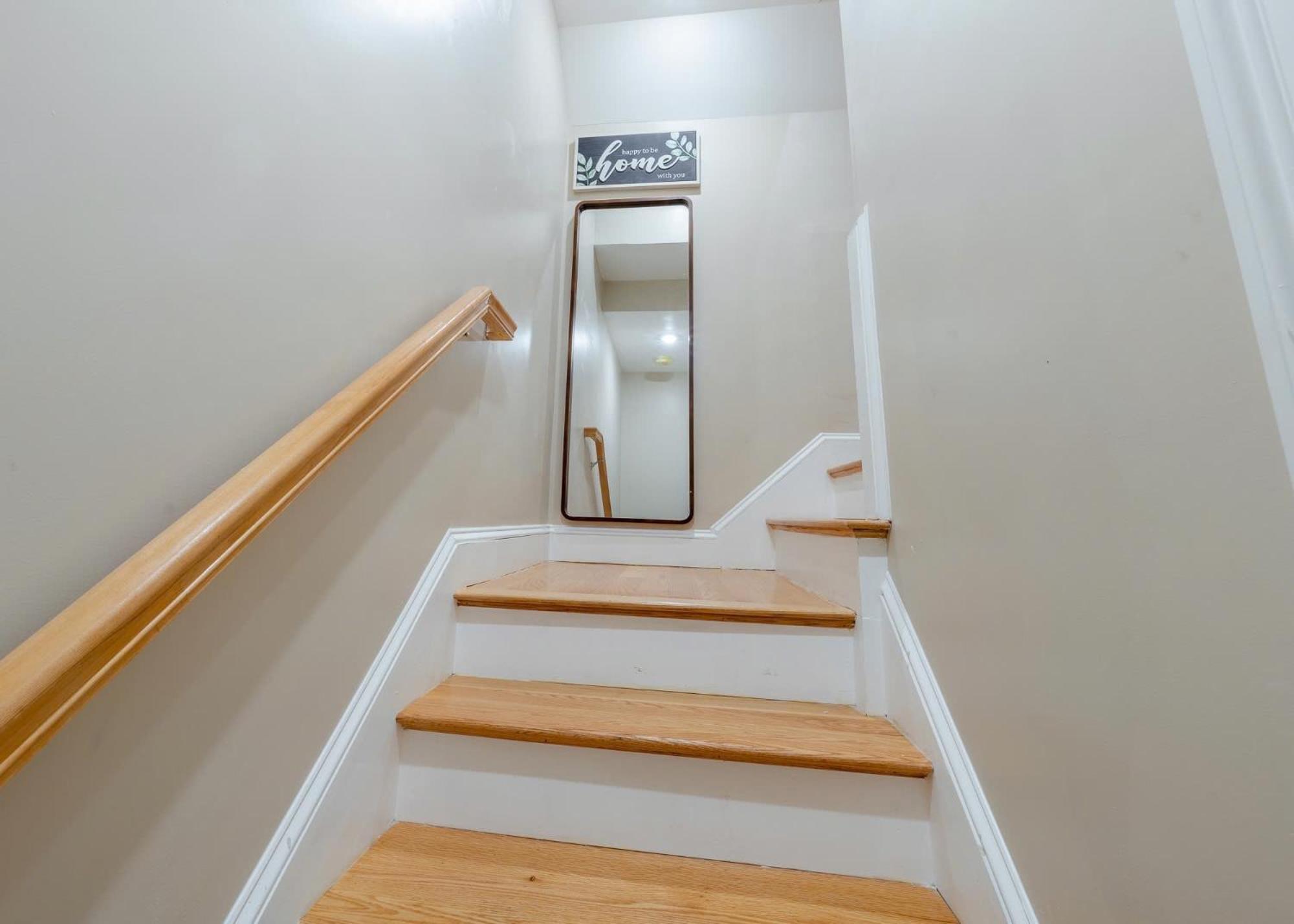 Apartment 233-3 4br - Peaceful Escape Near Downtown
