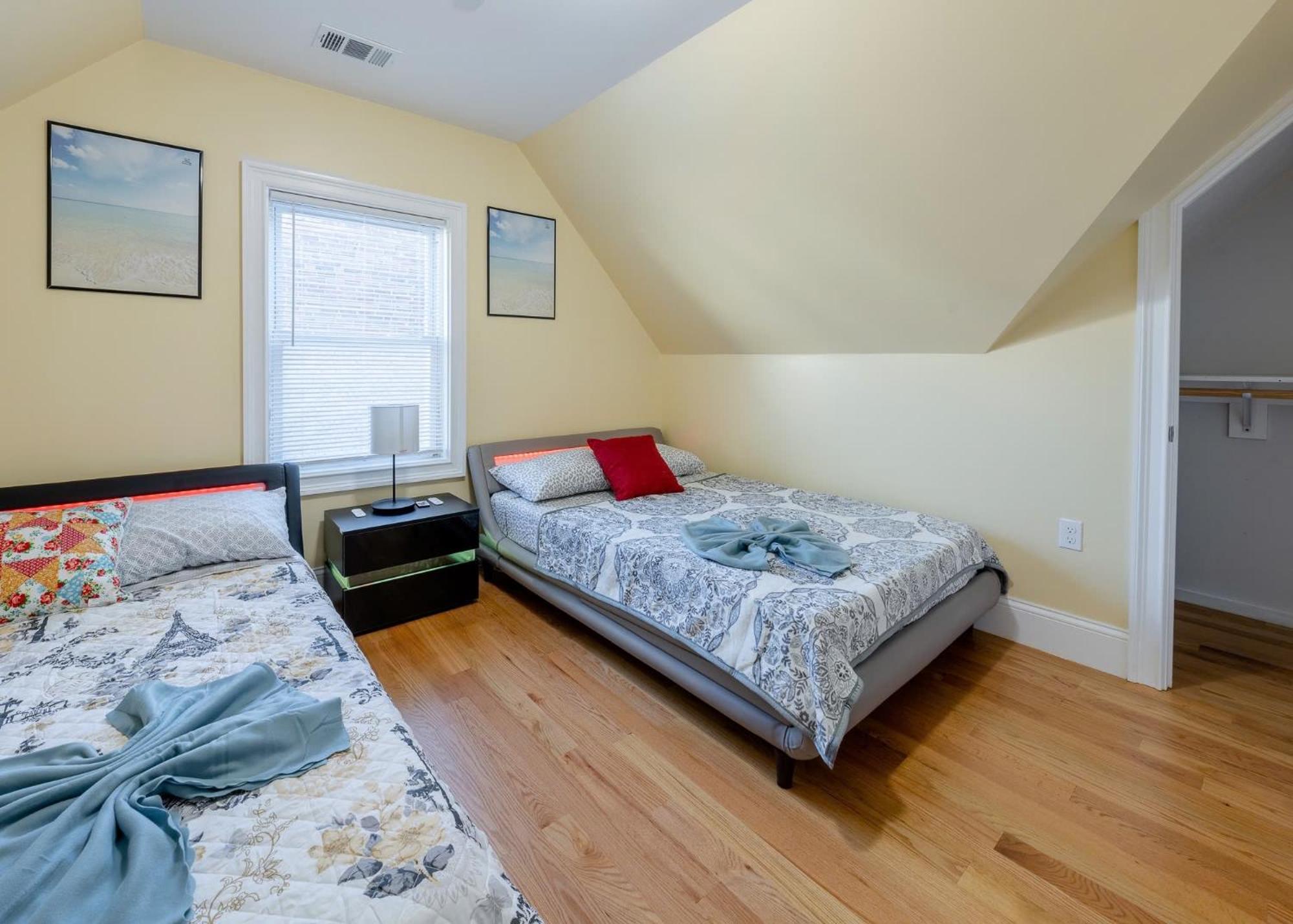 233-3 4br - Peaceful Escape Near Downtown Apartment Boston