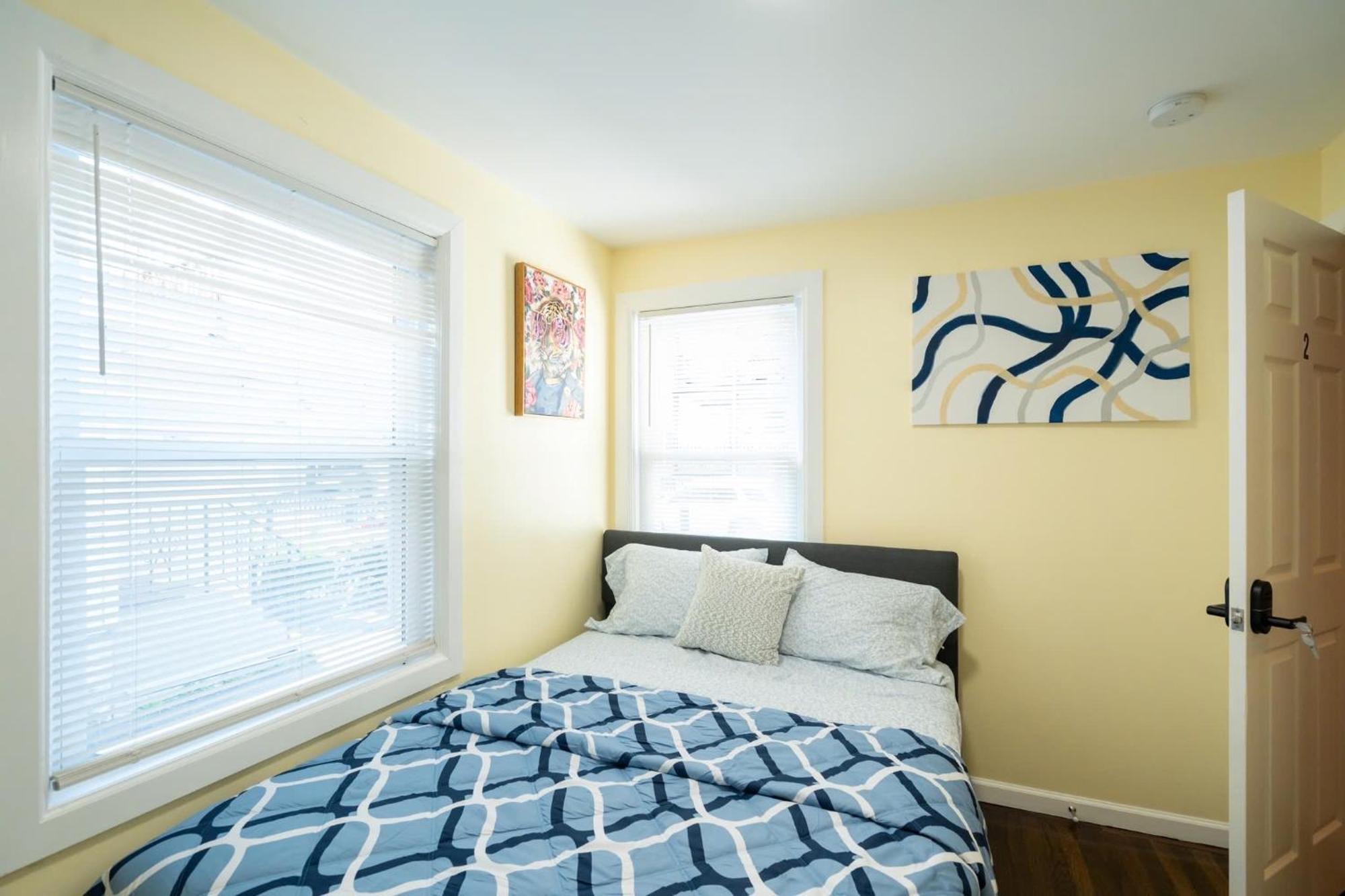 30-1 New! Full Comfort - Spacious 1St-Floor Apt