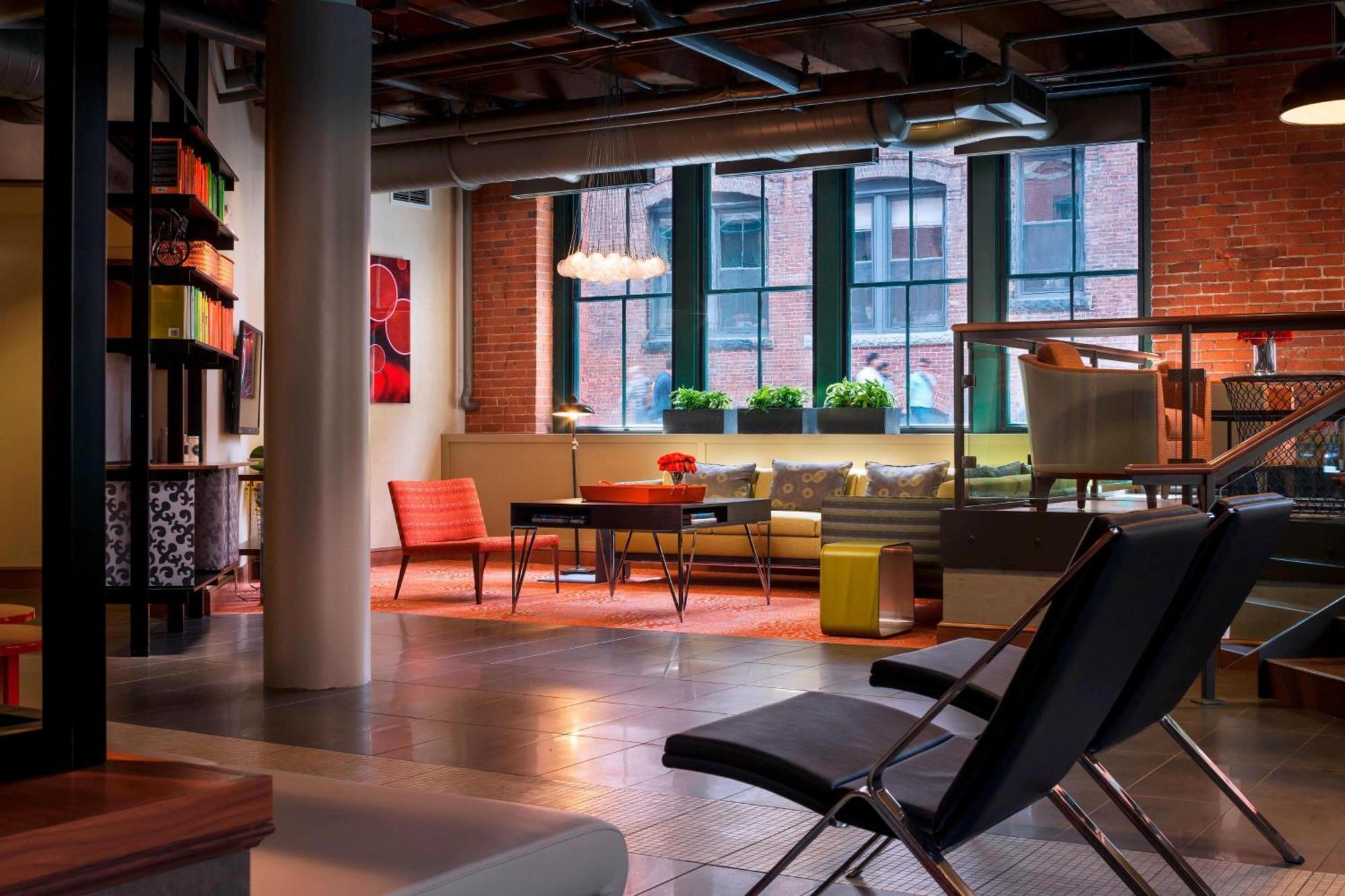 By Marriott Downtown Seaport 3*