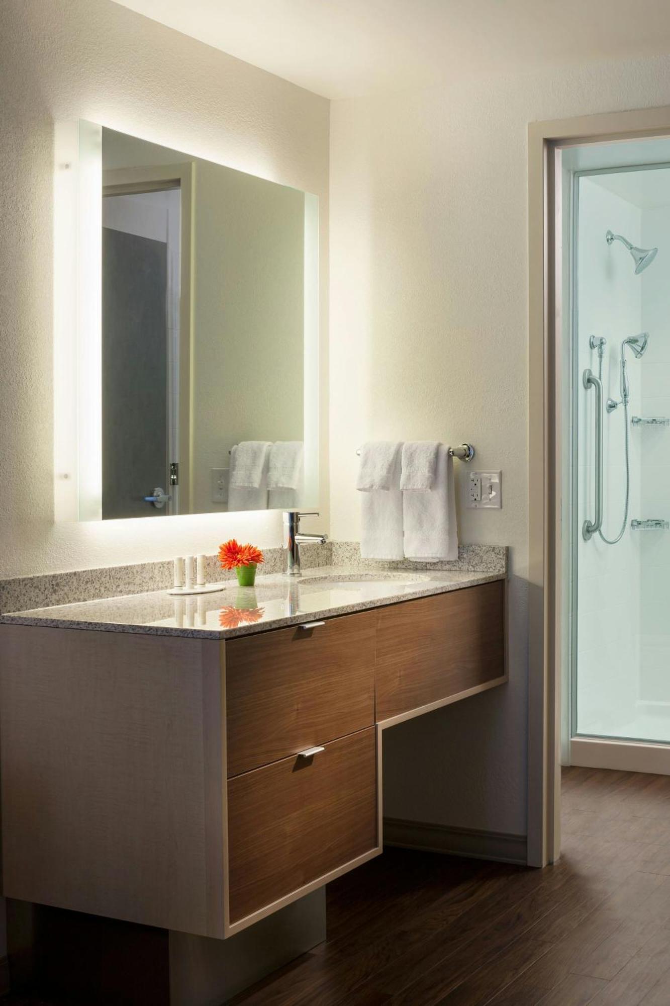 By Marriott Downtown Seaport 3*