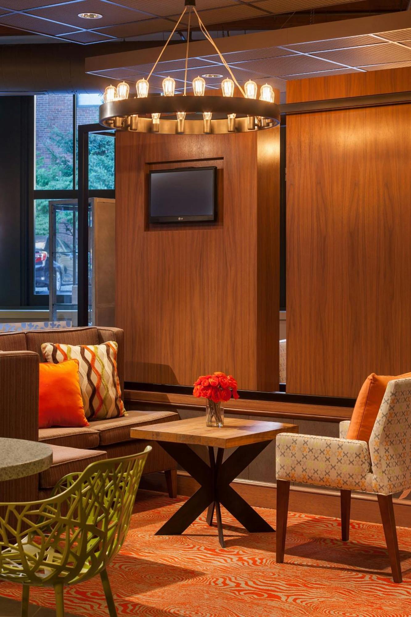 By Marriott Downtown Seaport Hotel