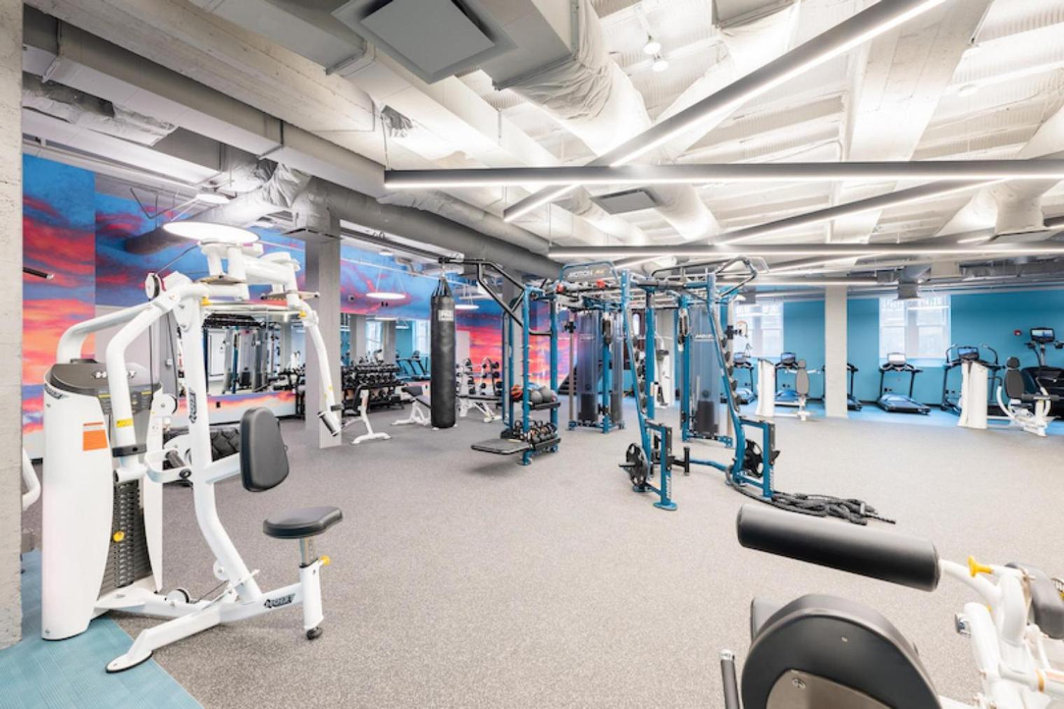 Brighton 1br W Wd Gym Nr T Shops Dining Bos-436 Apartment *