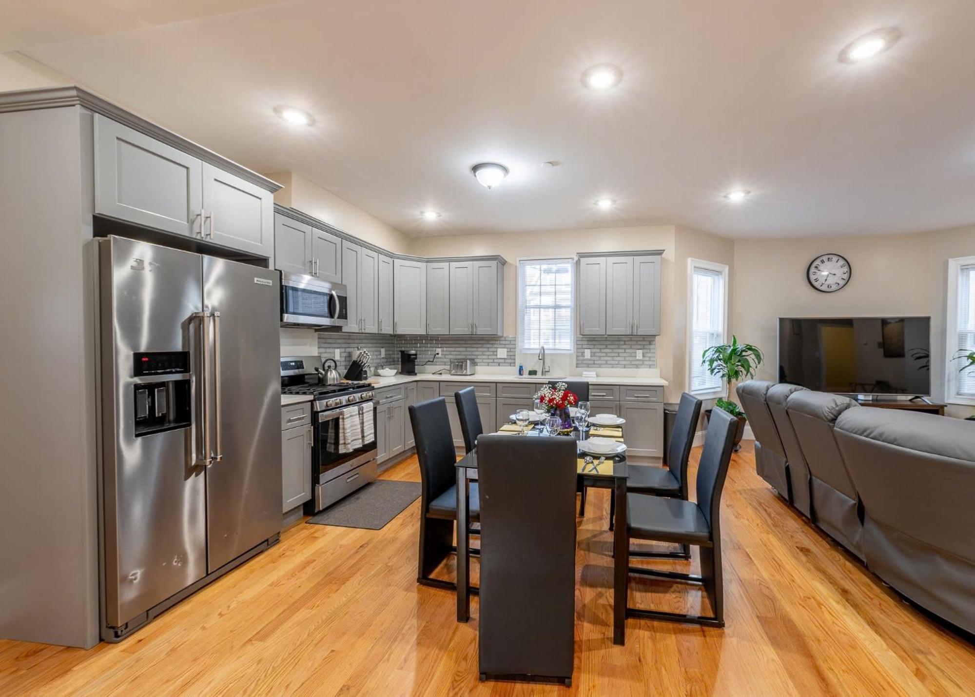 233-1 New! Spring Escape - Cozy Gem Apartment