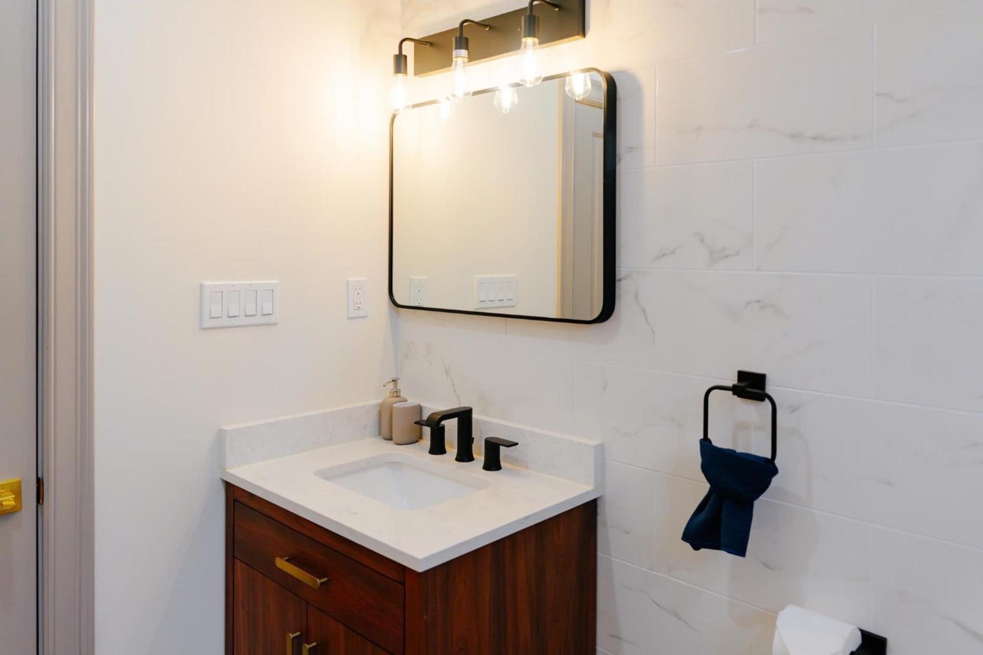 82 Newly Renovated, Luxury In Apartment Boston