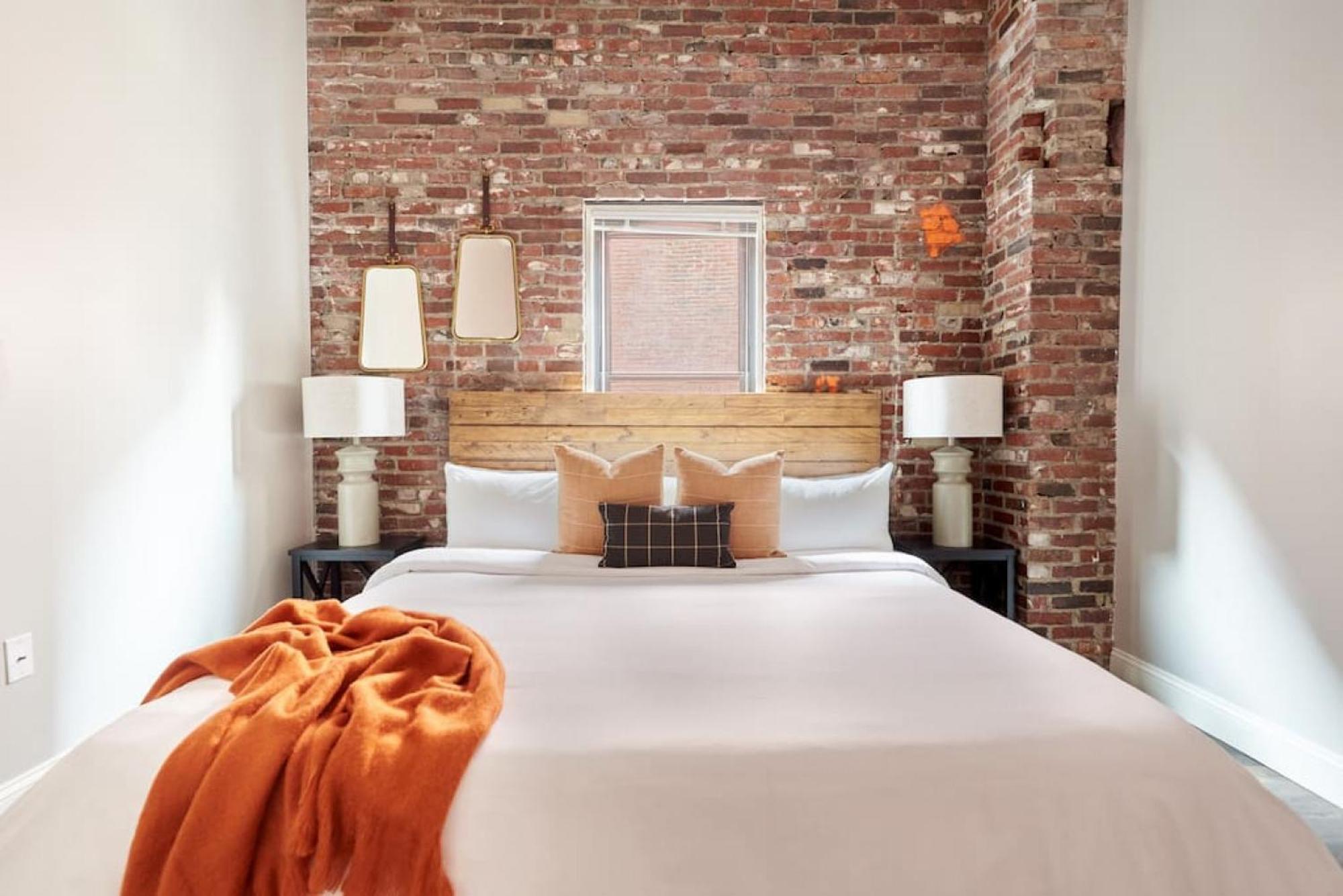 Keyless Monthly Discounts Fully Furnished 4br 2ba Loft * Boston