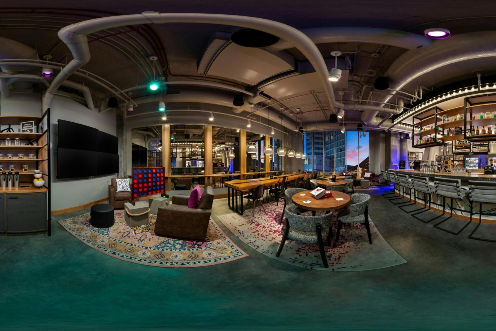 Moxy Downtown Hotel Boston