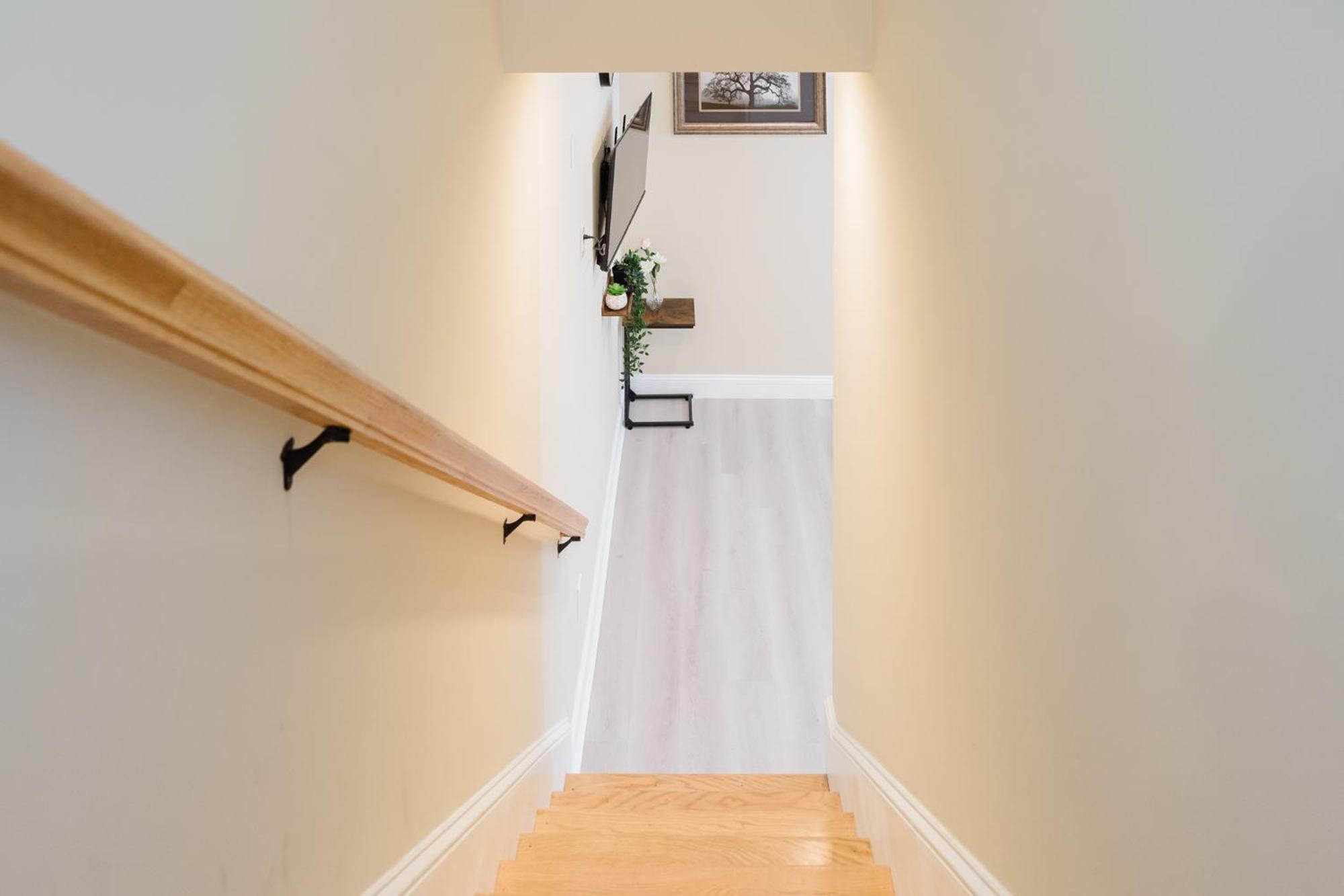 60-1 New Renovated Apartment Boston
