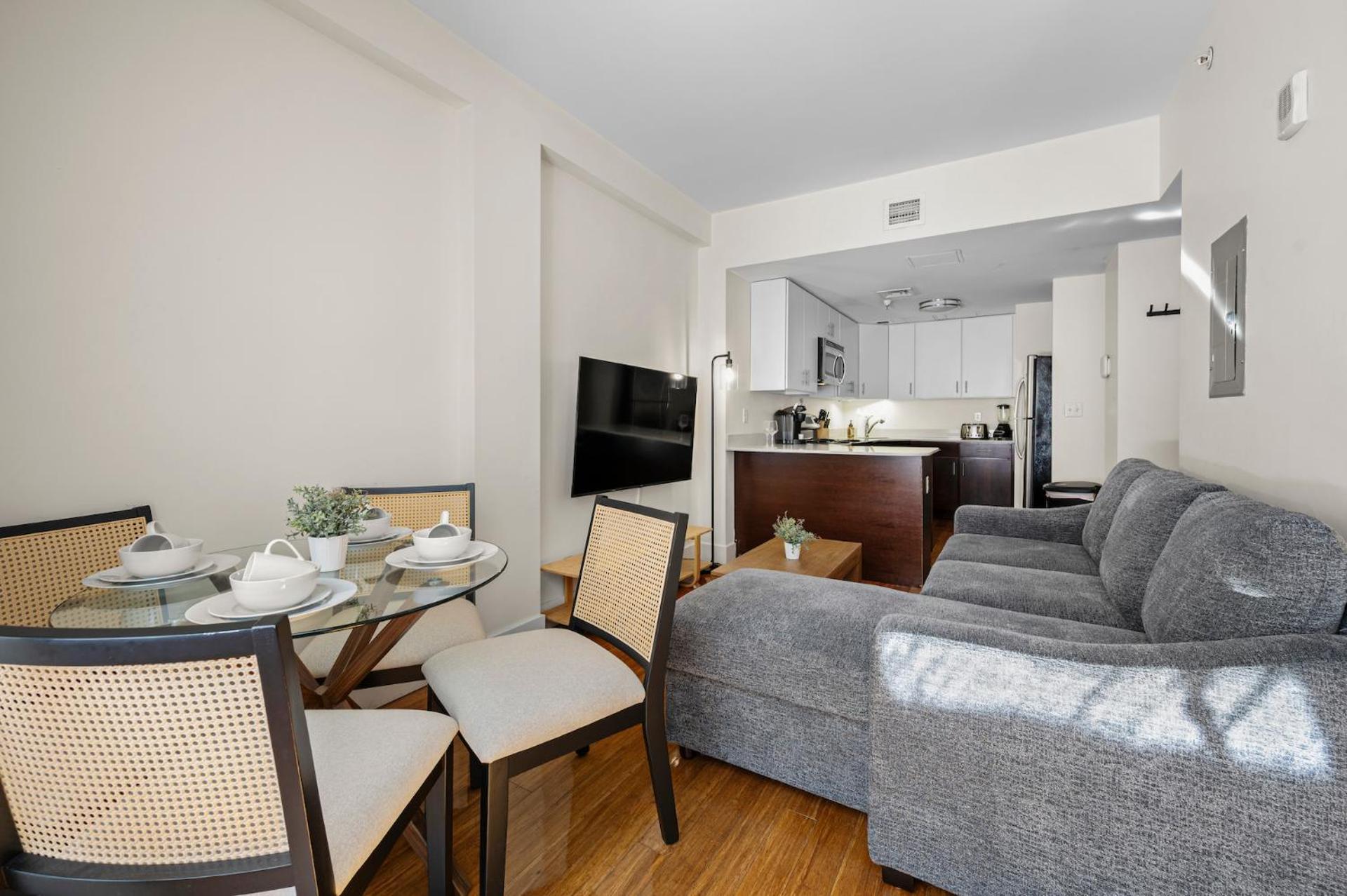 Furnished In Downtown * Boston