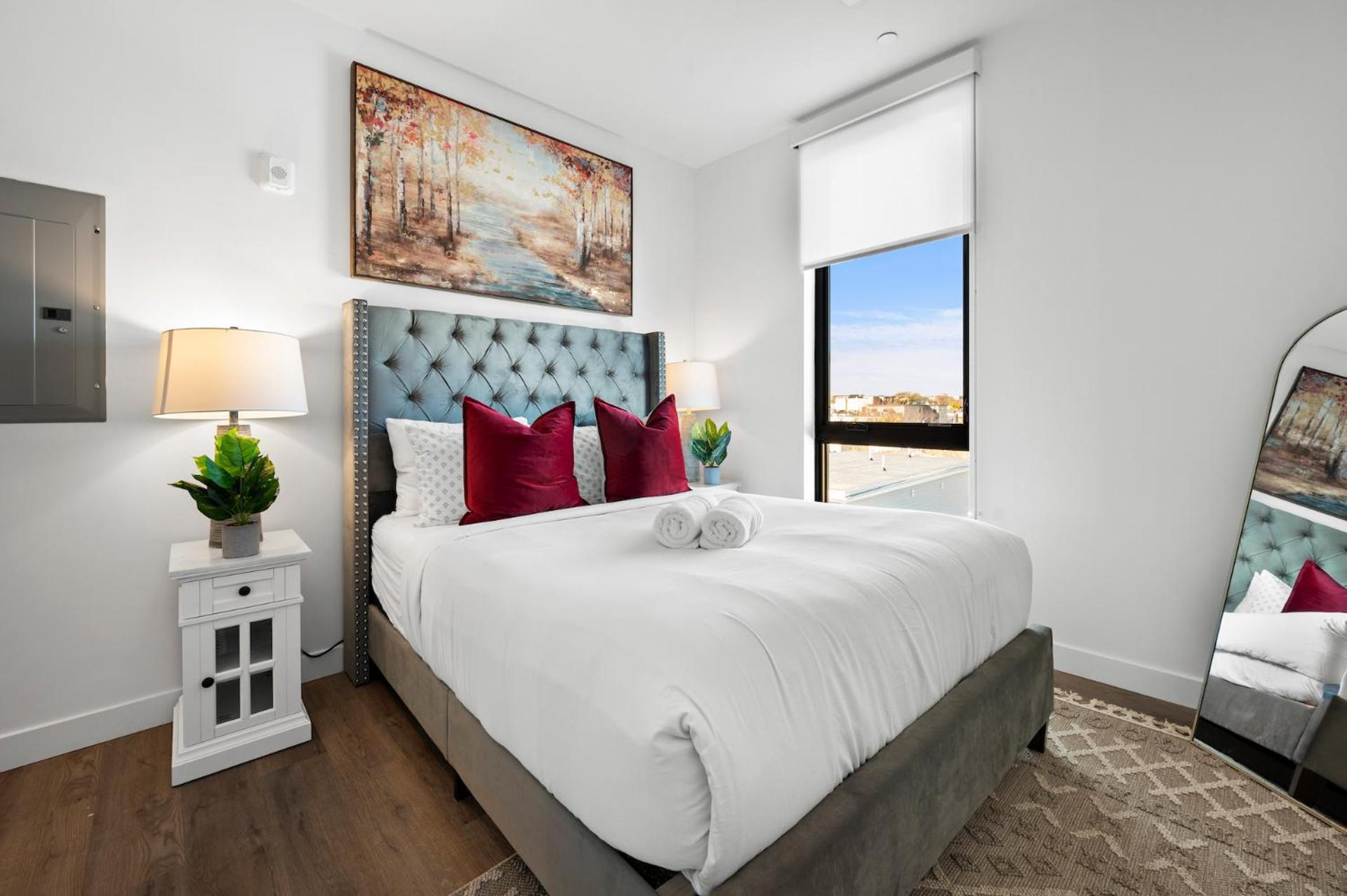 Luxury Furnished Near Logan Airport Apartment *