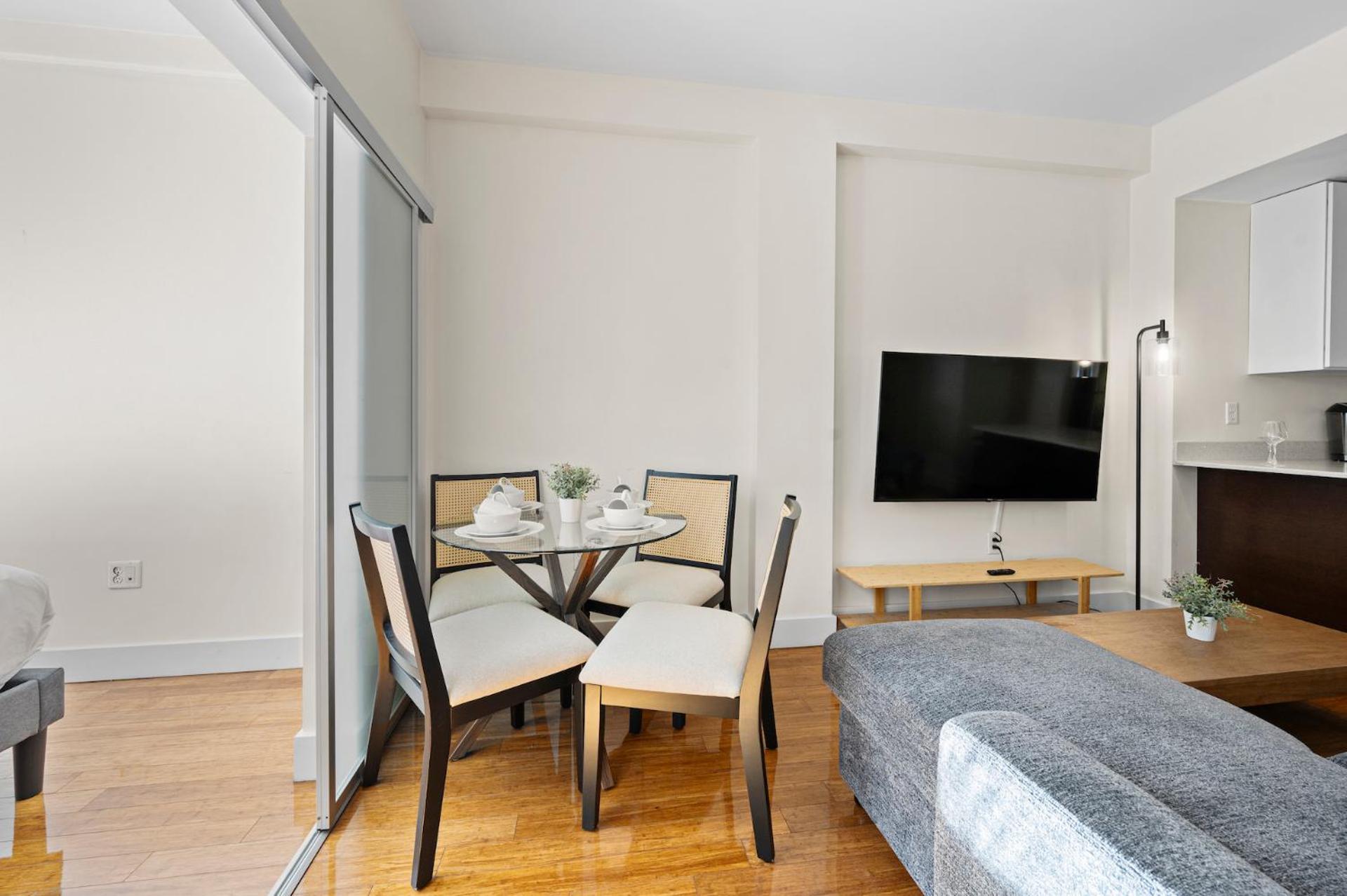 Furnished In Downtown Apartment