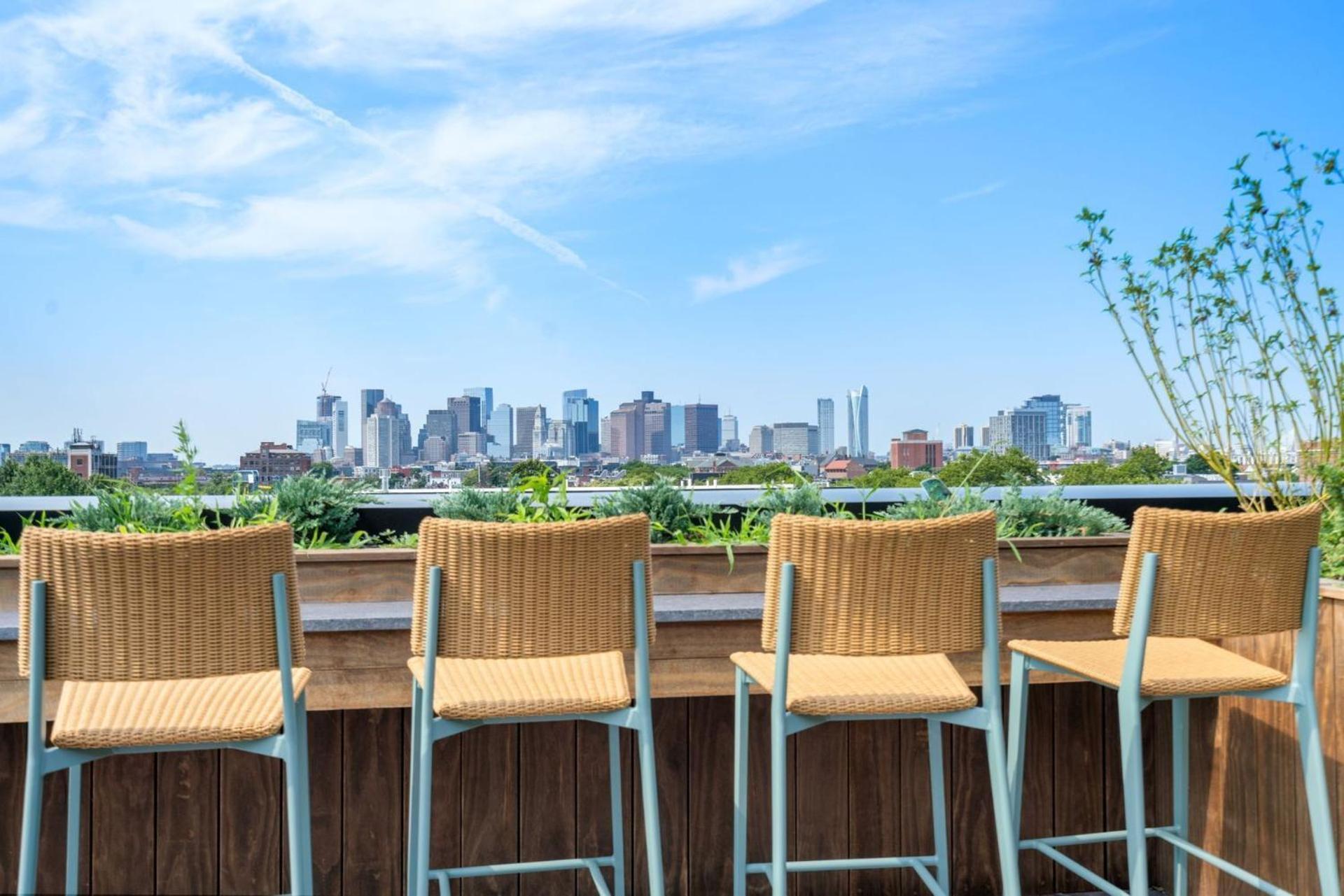 Luxury Furnished Near Logan Airport * Boston