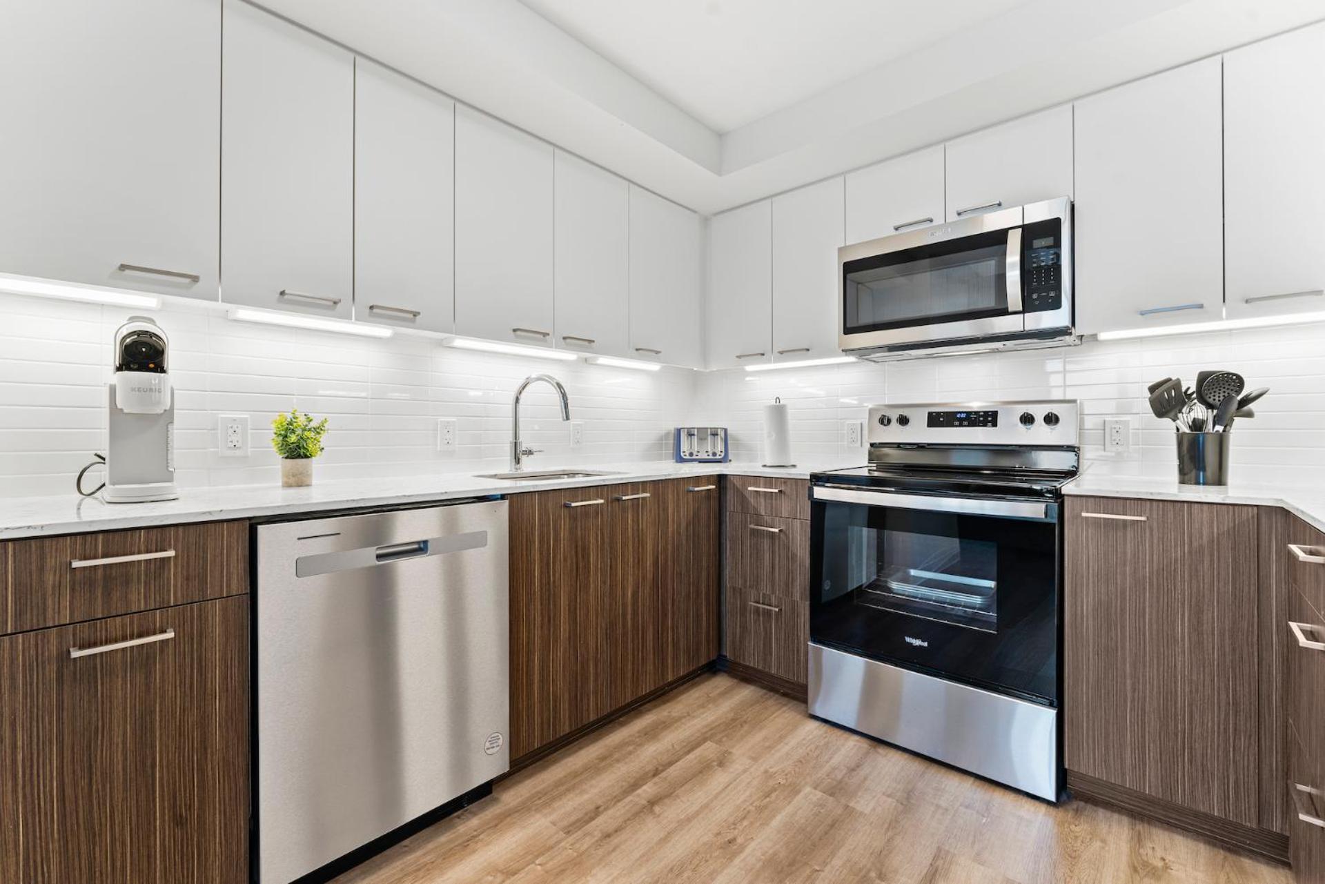Furnished Luxury Next To Harvard Stadium