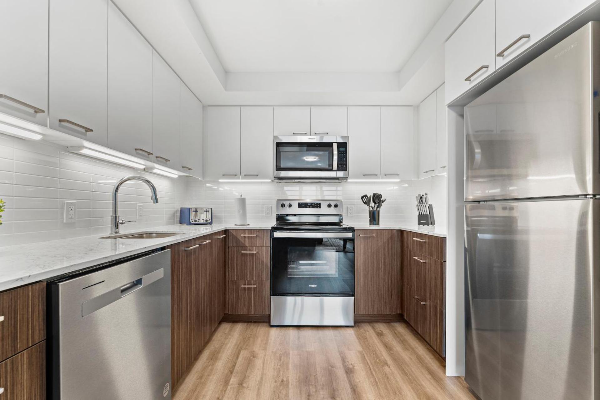 Furnished Luxury Next To Harvard Stadium Apartment