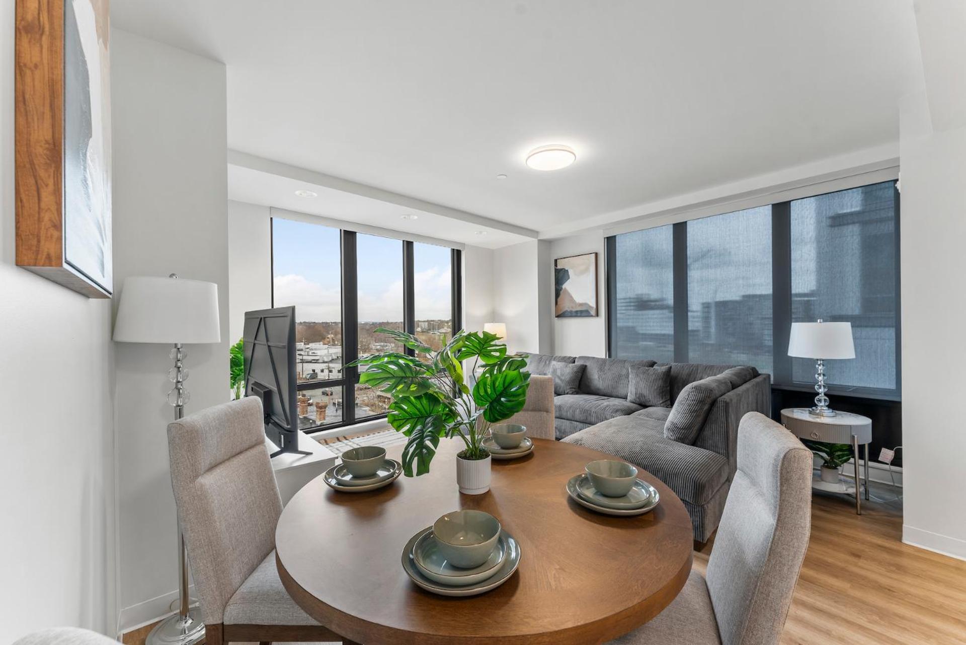 Apartment Furnished Luxury Next To Harvard Stadium *