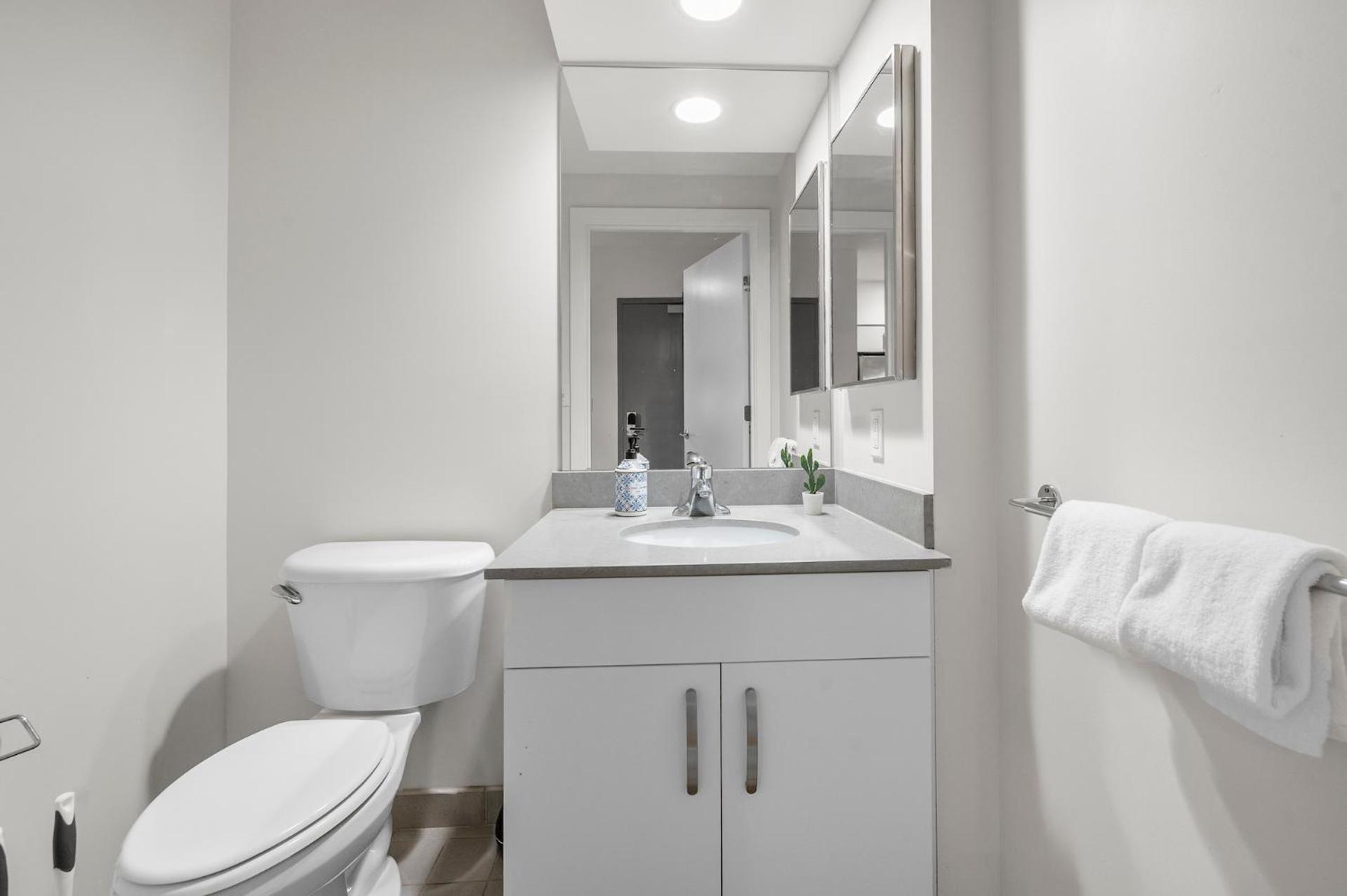 Beautiful 2br In Southend Apartment