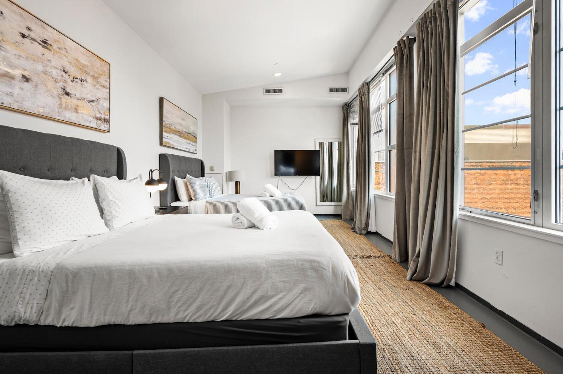 Apartment Furnished Loft Style In Southend Boston