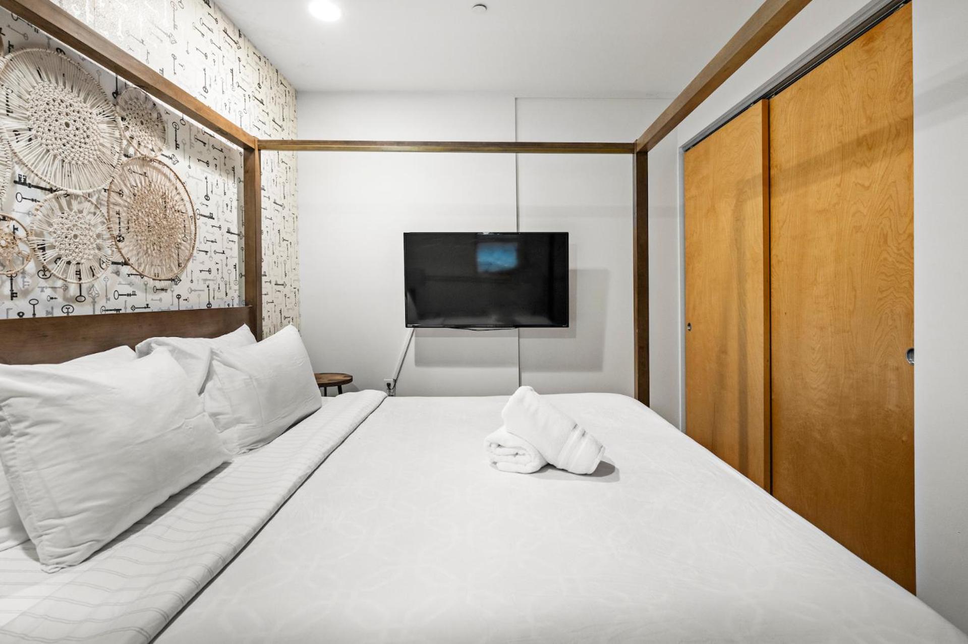Furnished Loft Style In Southend * Boston