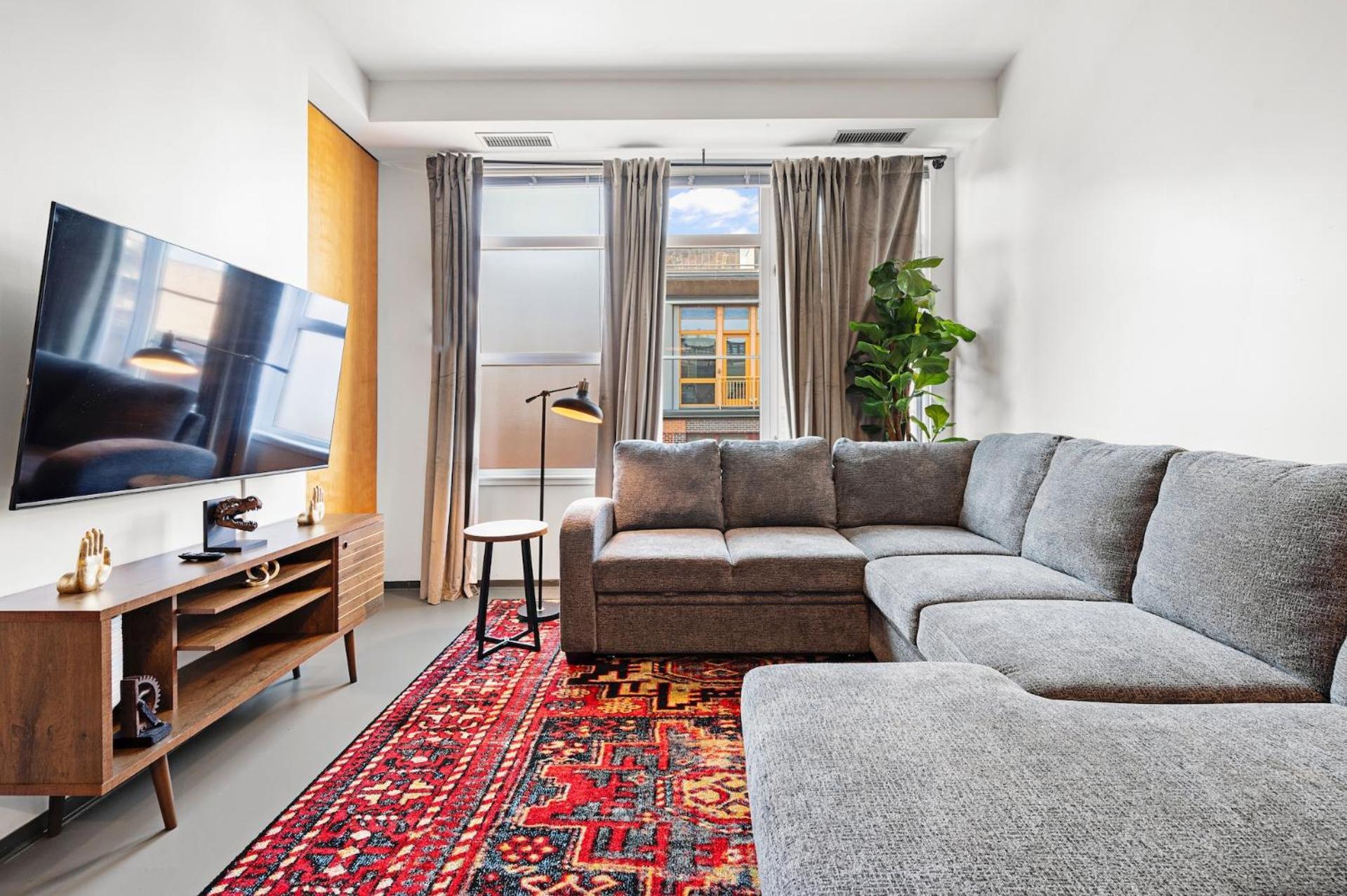 Apartment Furnished Loft Style In Southend Boston