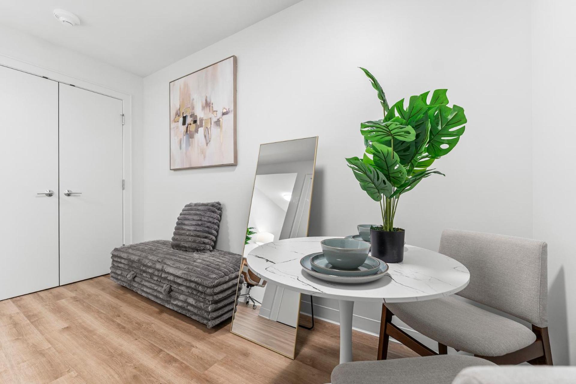 Furnished Luxury Next To Harvard Stadium